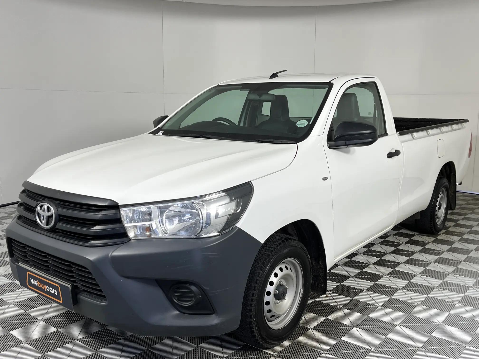 Toyota Hilux 2.0 VVTi Aircon Single Cab for sale - R 291 900 | Carfind ...