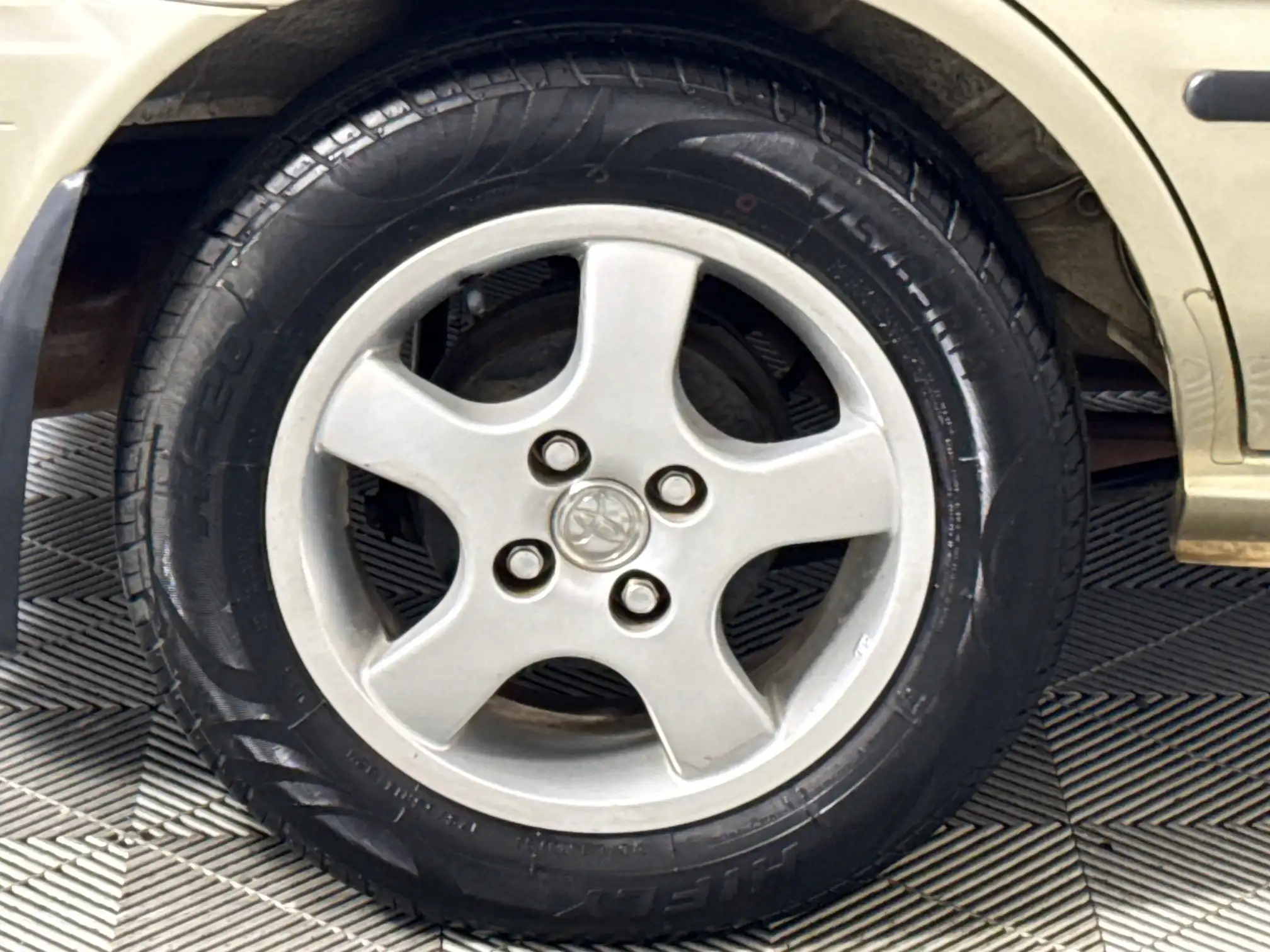 Toyota Tazz