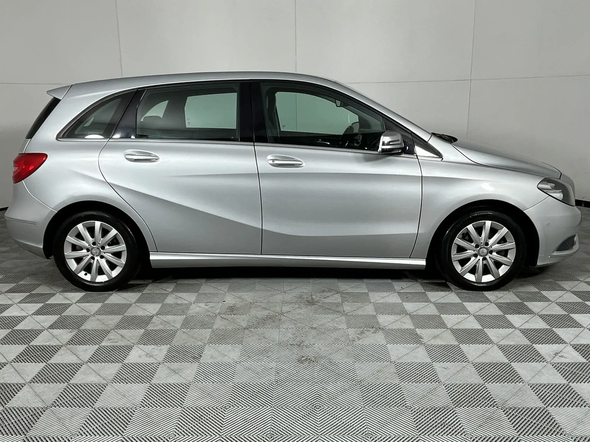 Mercedes-Benz B Class