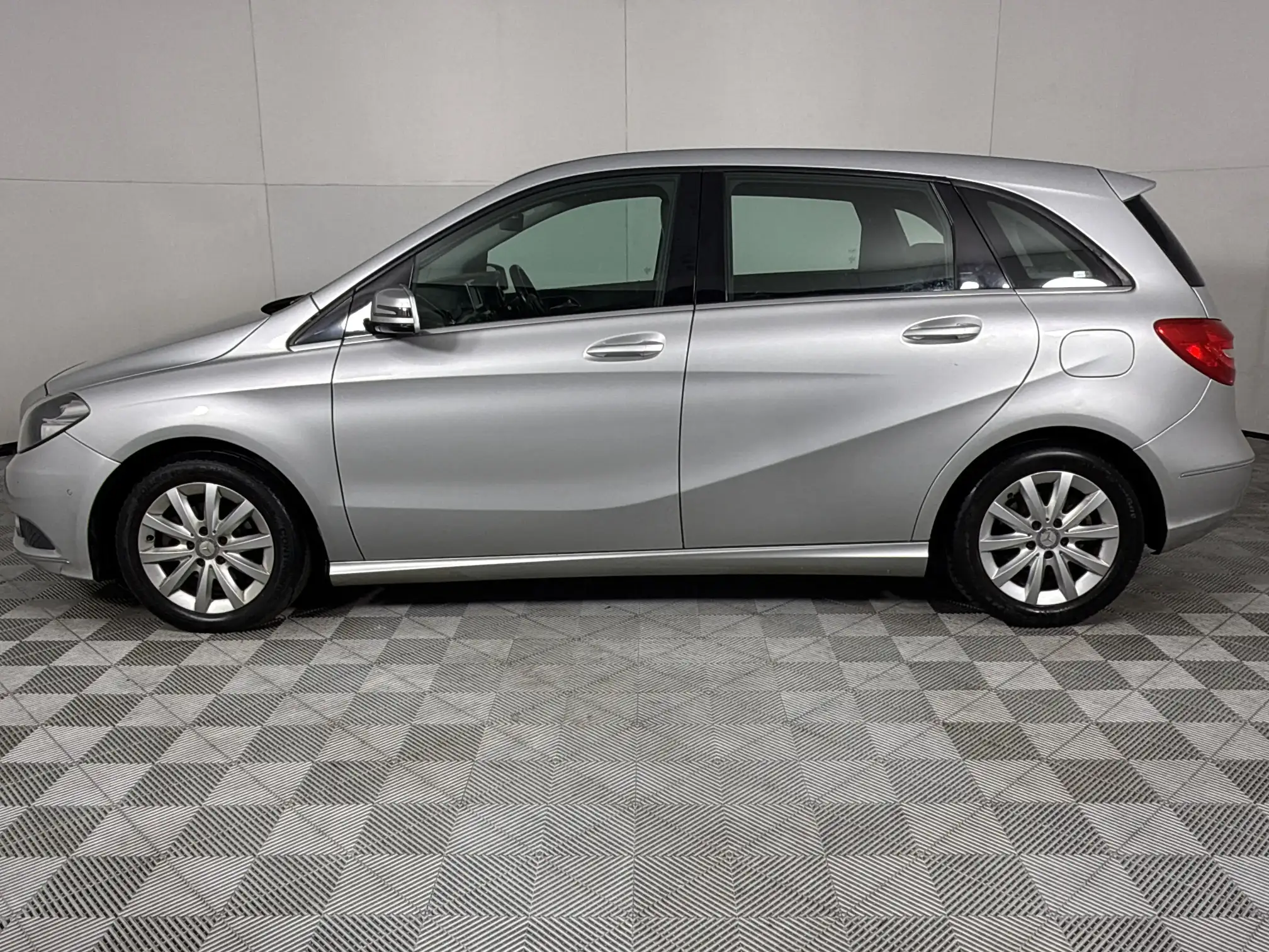 Mercedes-Benz B Class