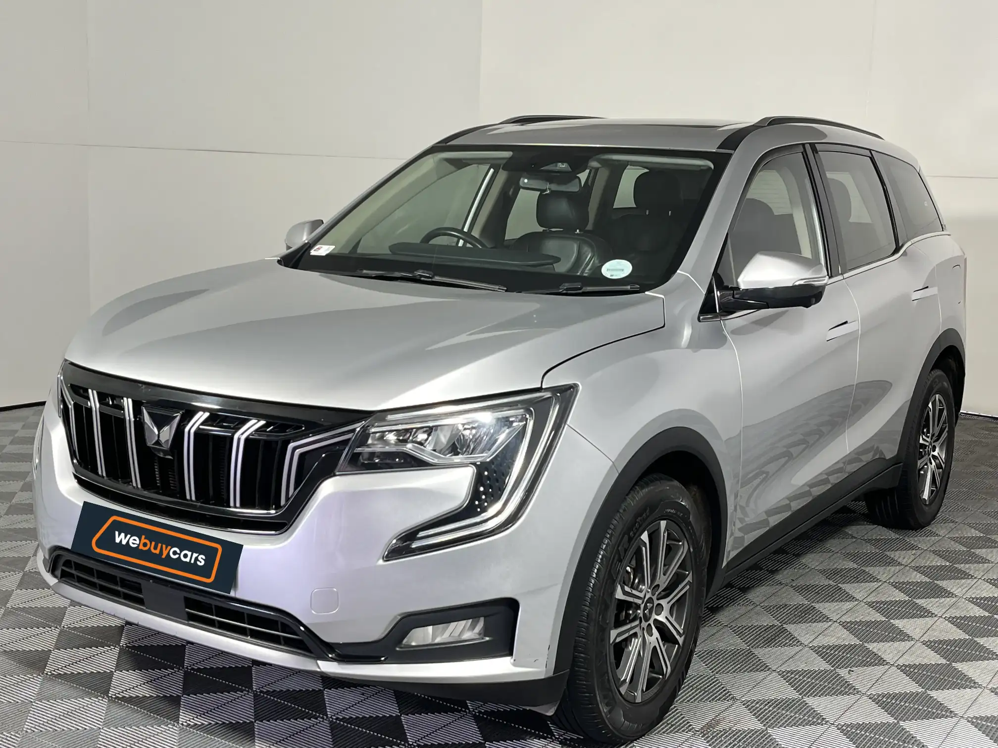 2023 Mahindra XUV 700 2.0 AX7 Auto (7 Seater) at Silver Lakes (GP) for sale R342900