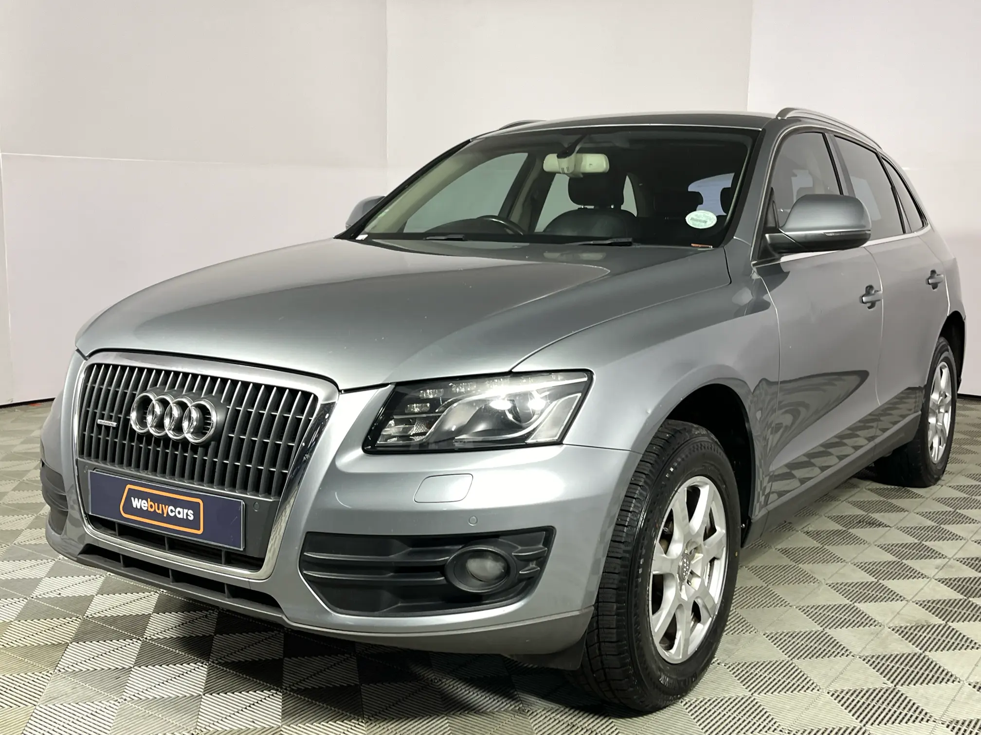 2010 Audi Q5 2.0 T FSI Quattro S Tronic