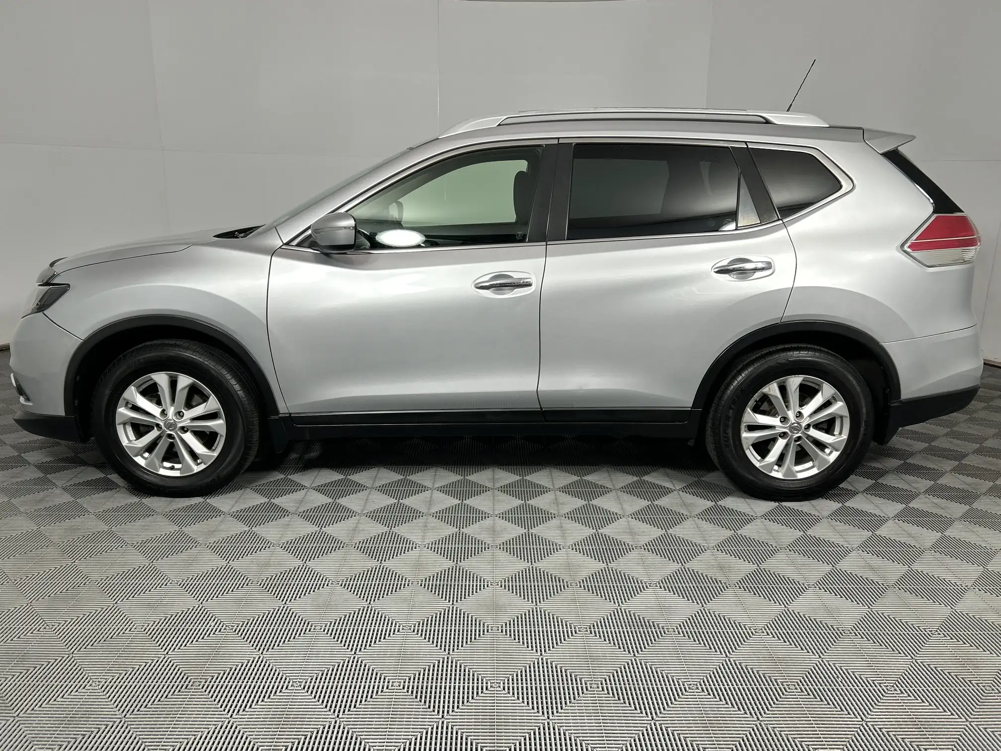 Nissan X Trail