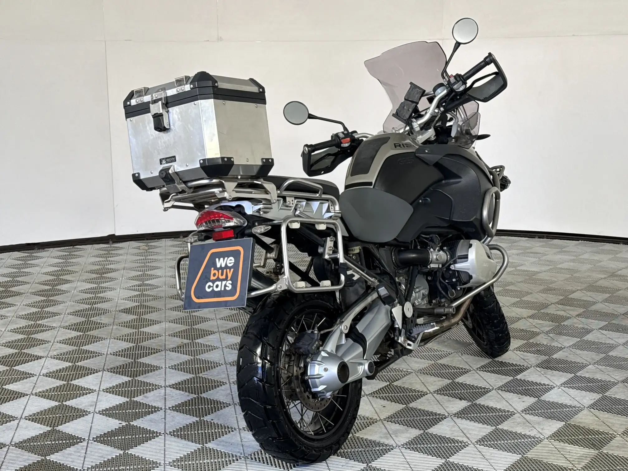 BMW R Series