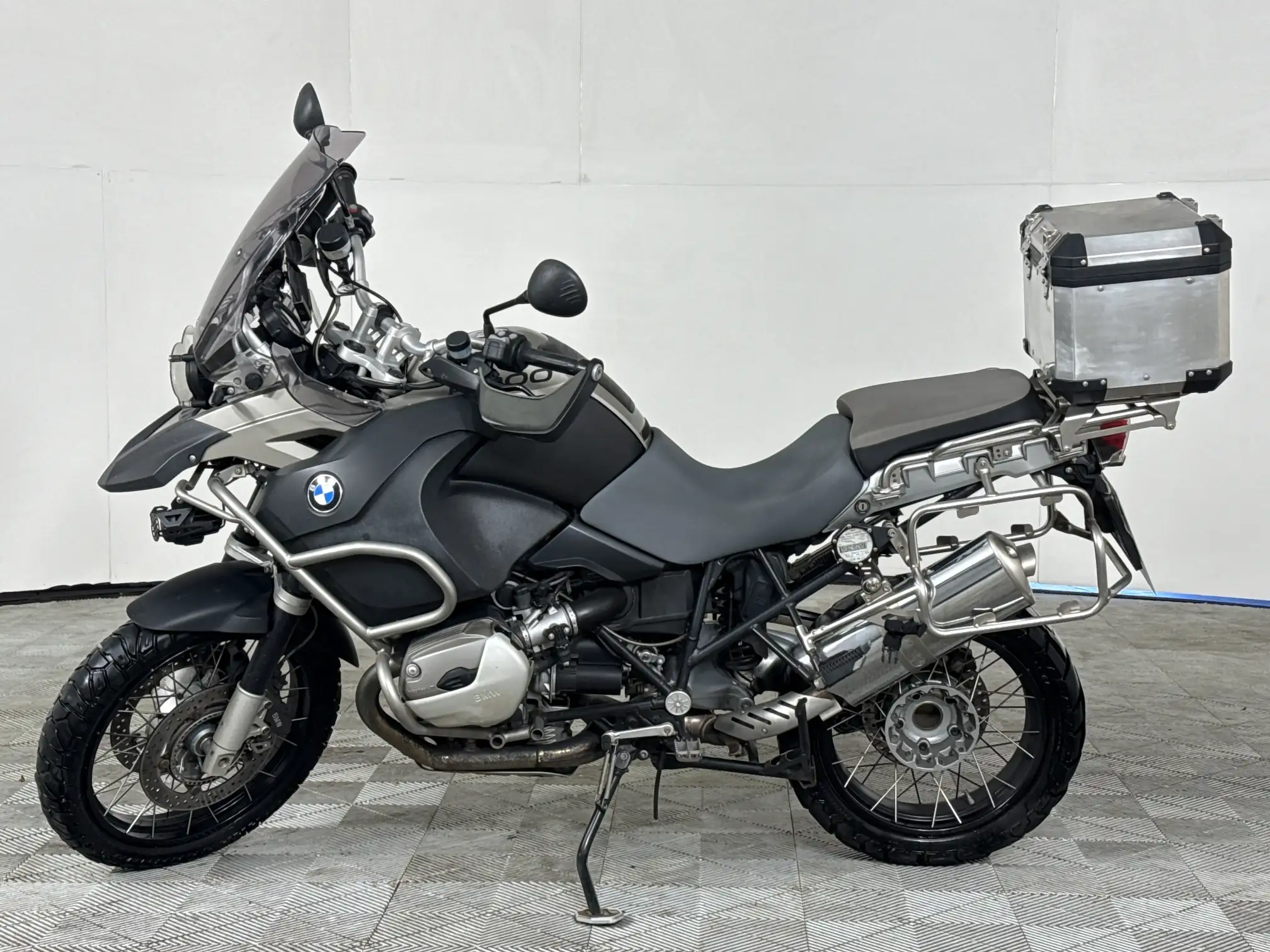BMW R Series