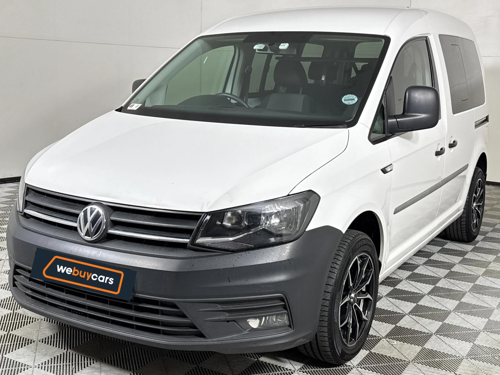 Volkswagen (VW) Caddy4 1.6i Crewbus (7 Seater)