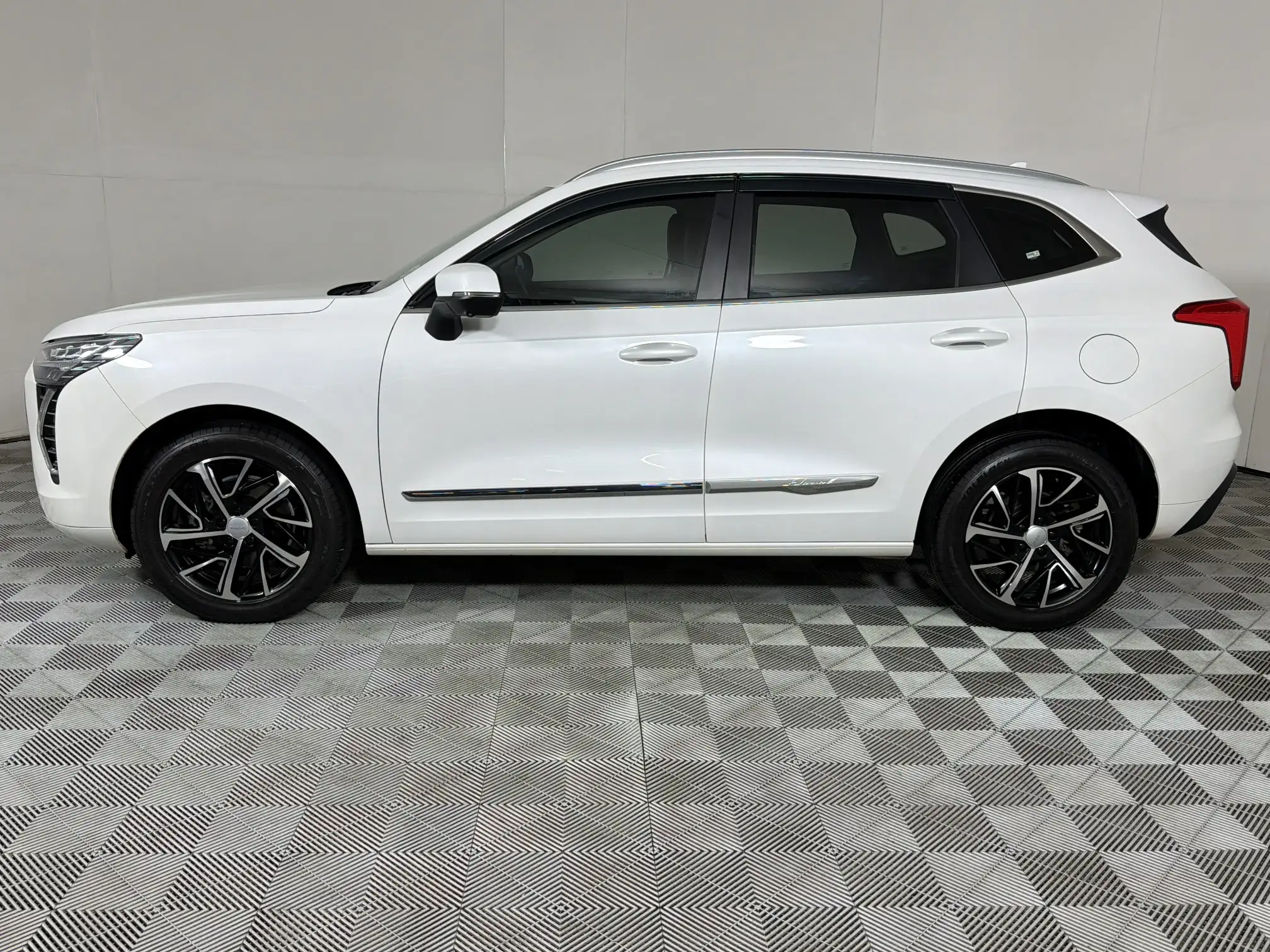 Haval Jolion