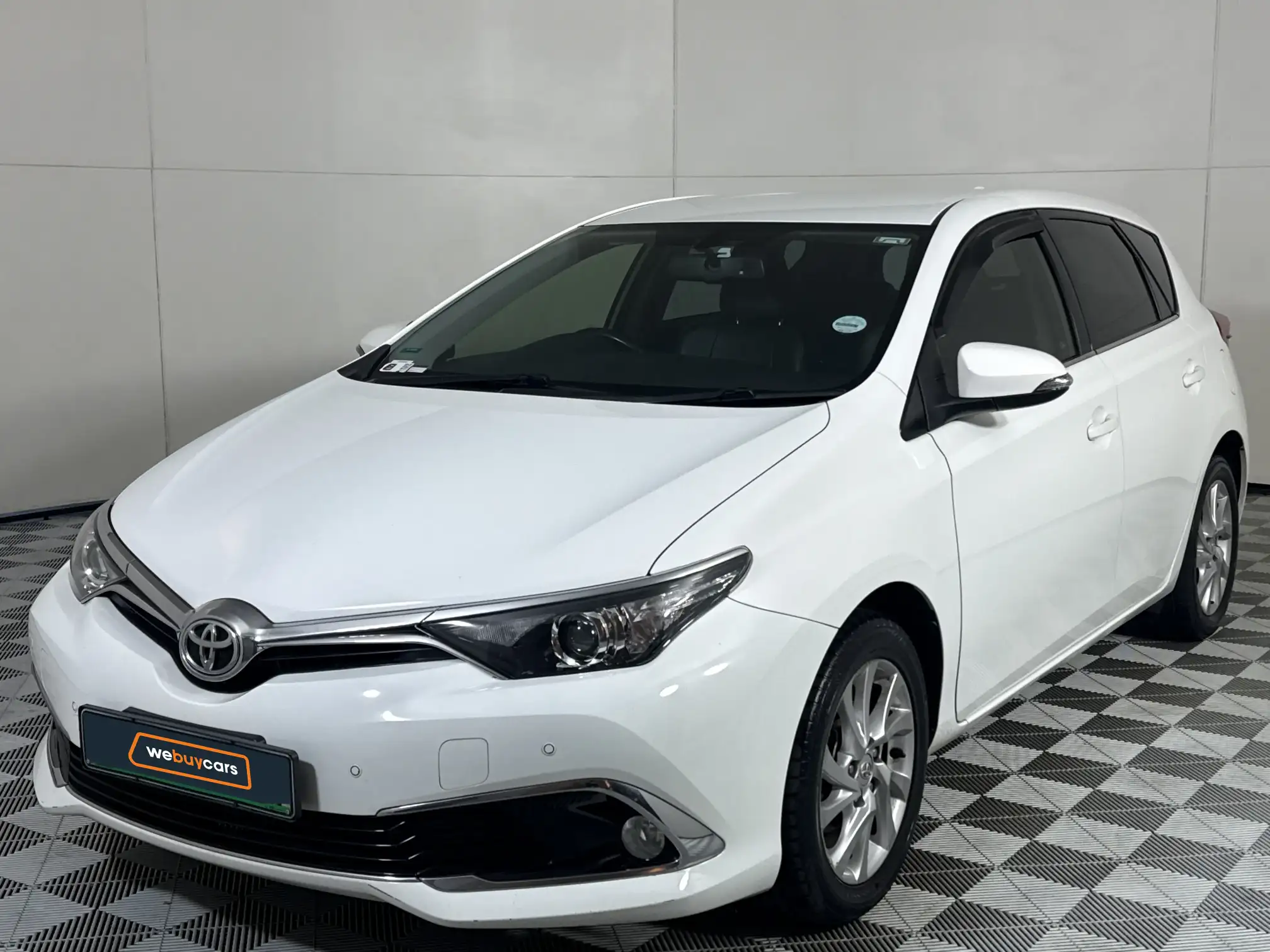 2016 Toyota Auris