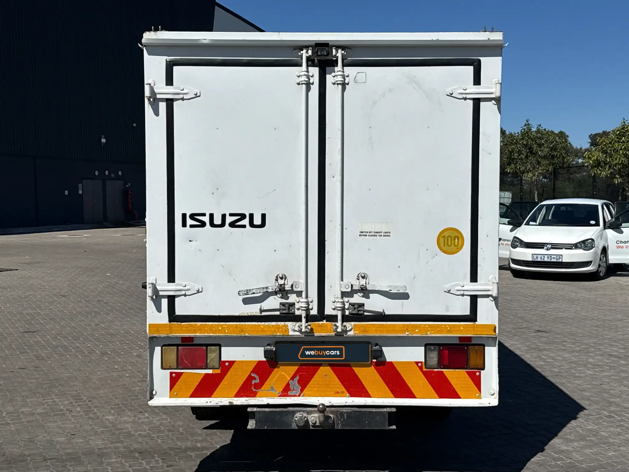 Isuzu NMR