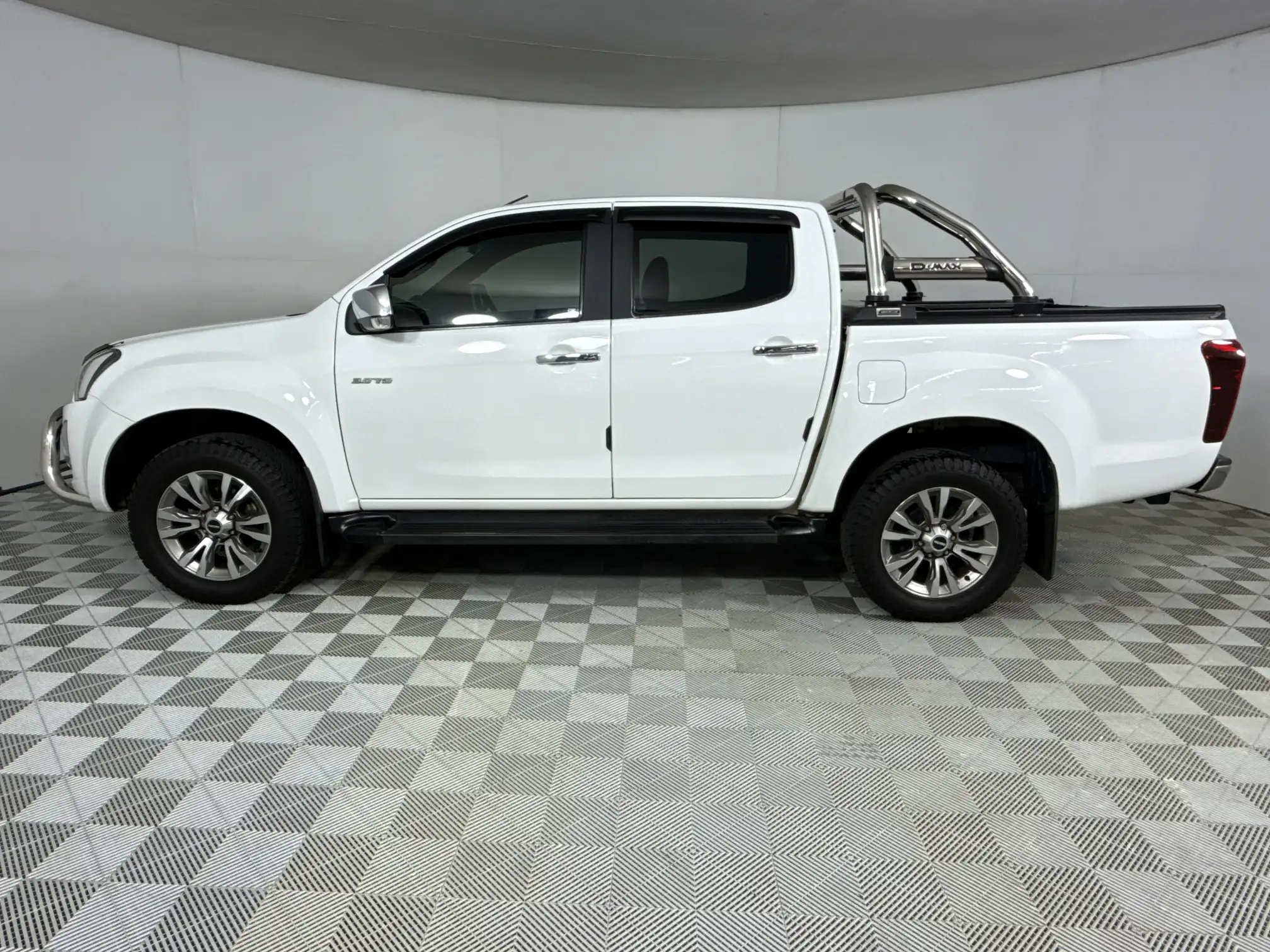 Isuzu D-MAX