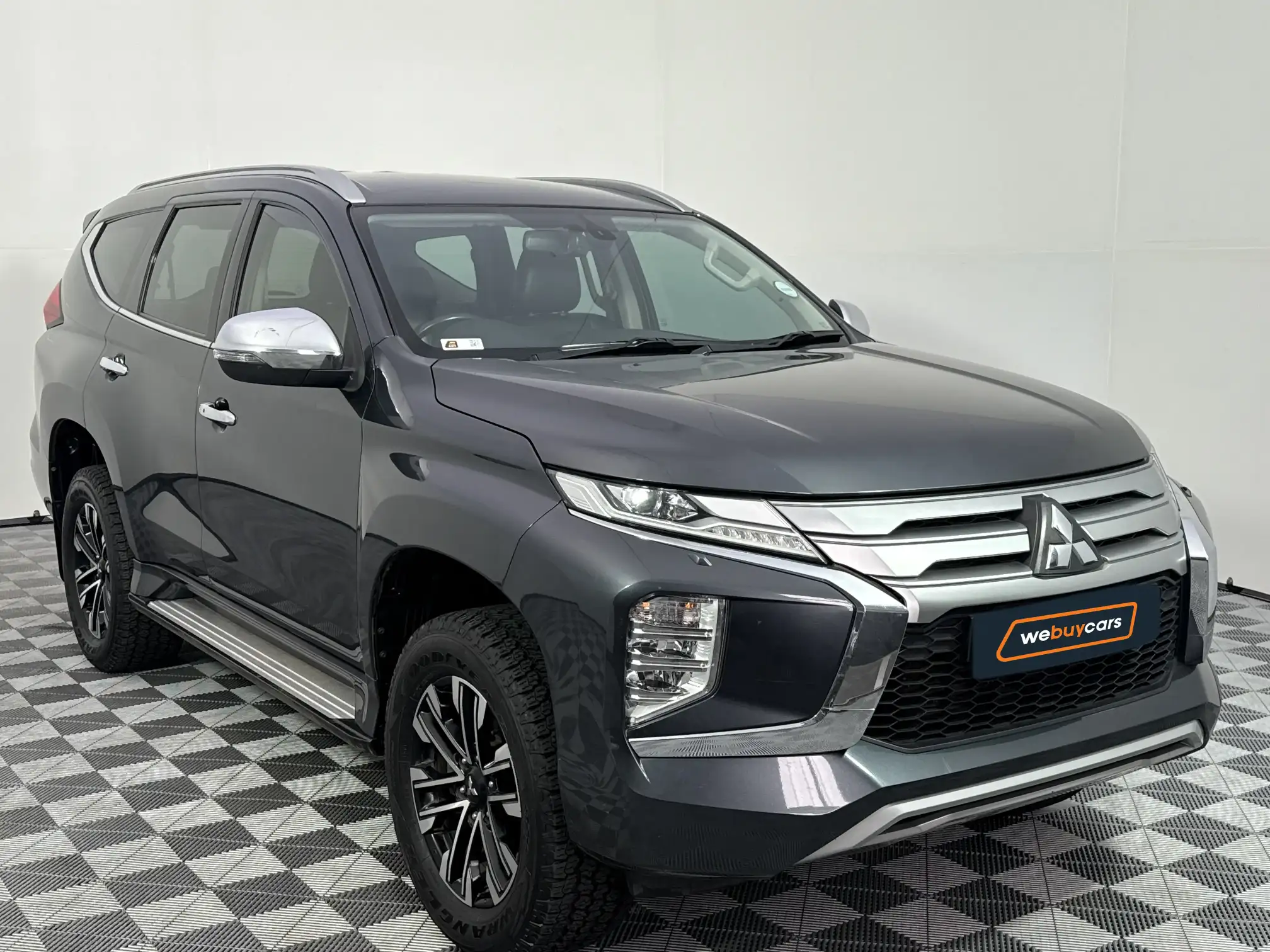 Mitsubishi Pajero Sport