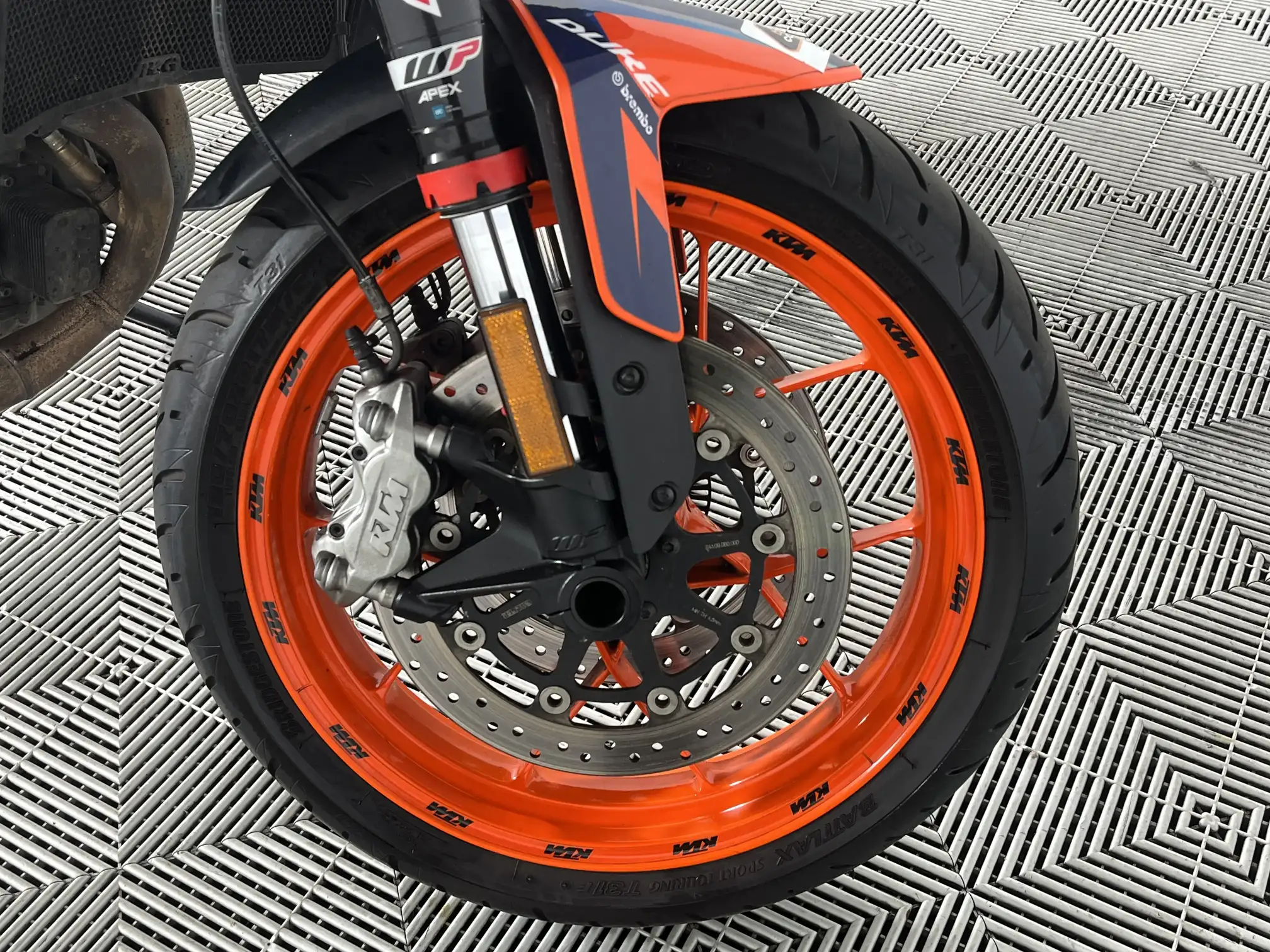 KTM Duke