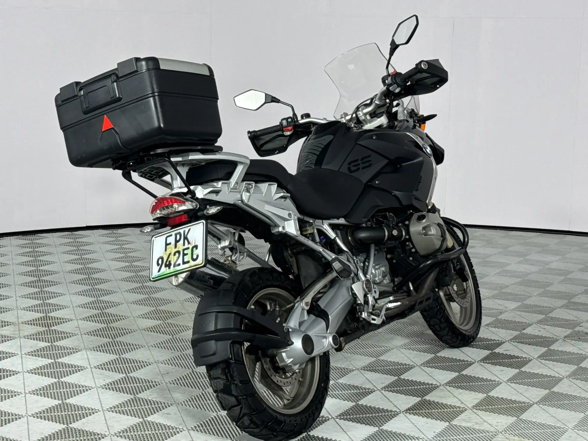 BMW R Series