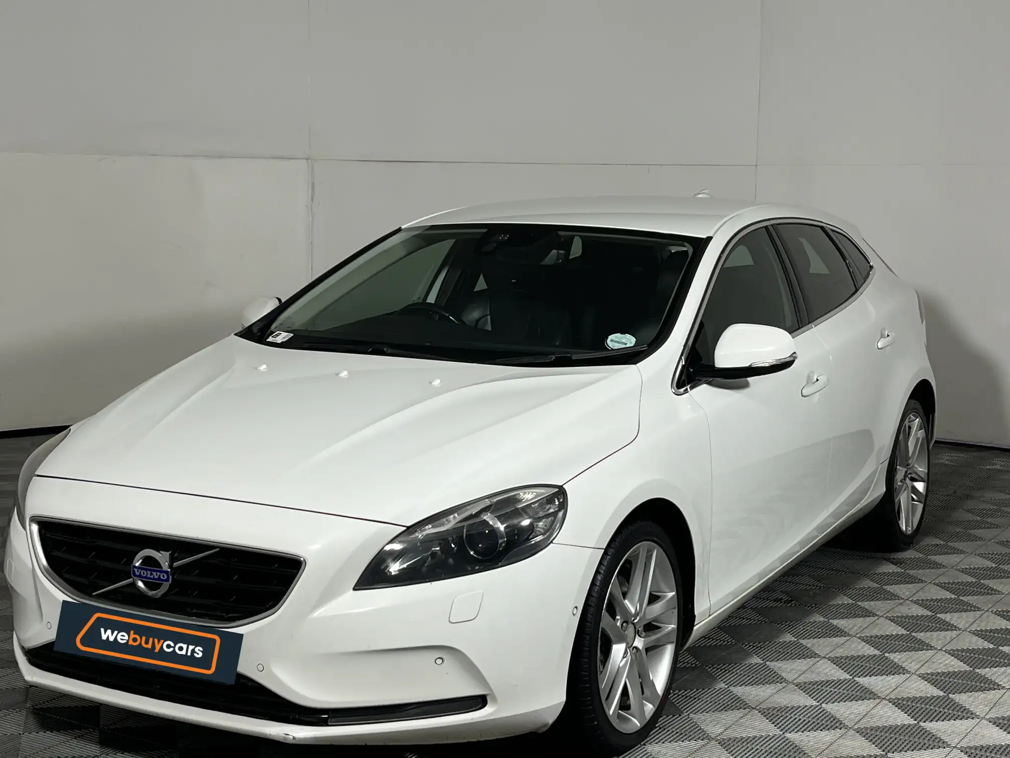 2015 Volvo V40