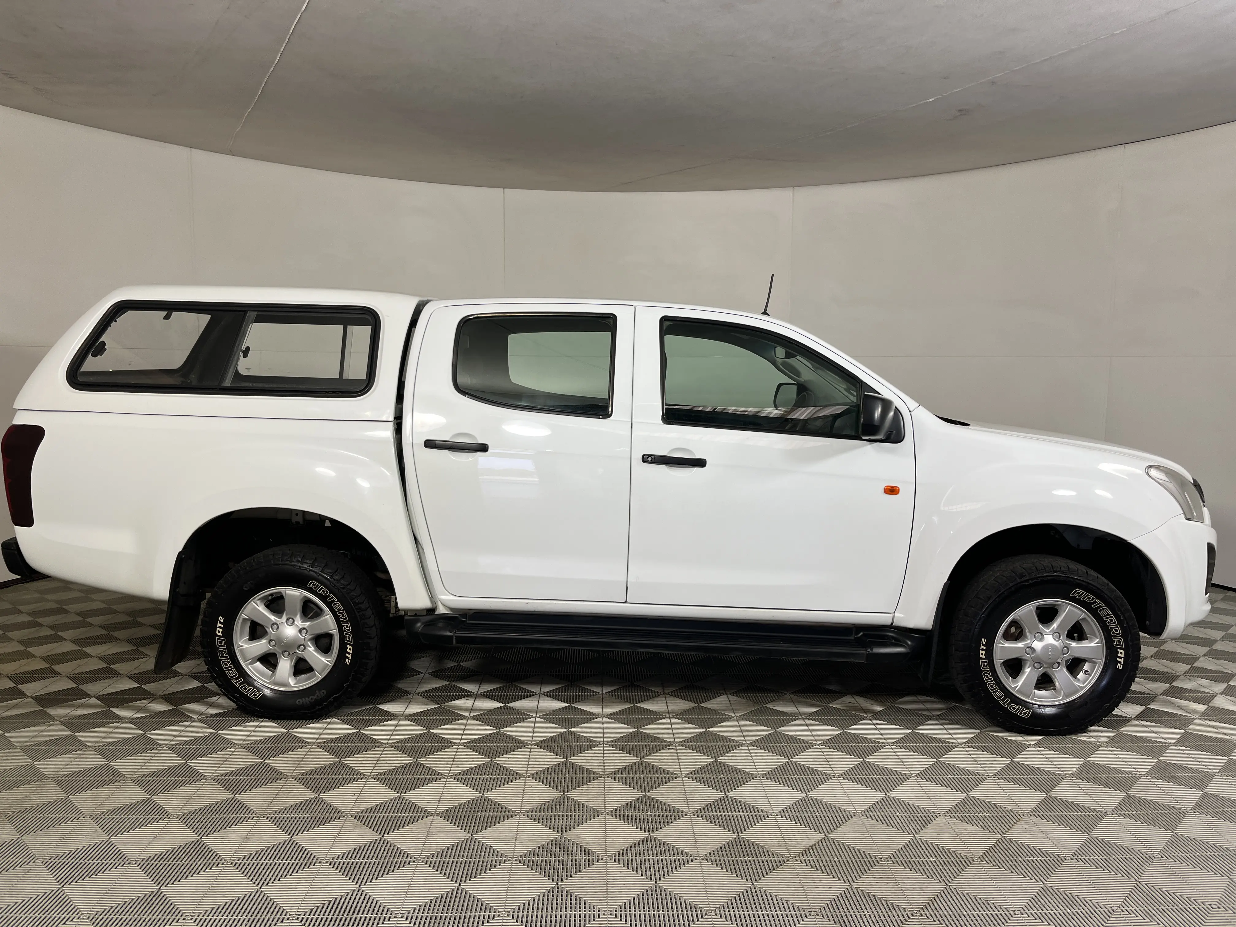 2024 Isuzu D-MAX 250 HO Hi-Ride Double Cab Pick Up, photo 4