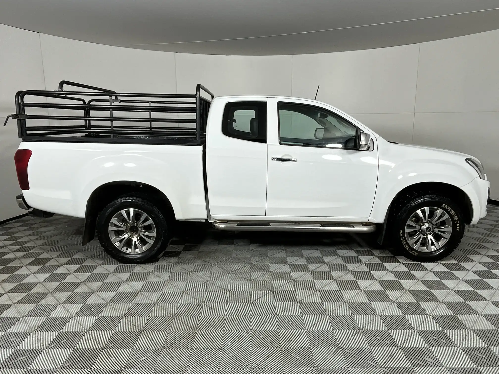 Isuzu KB