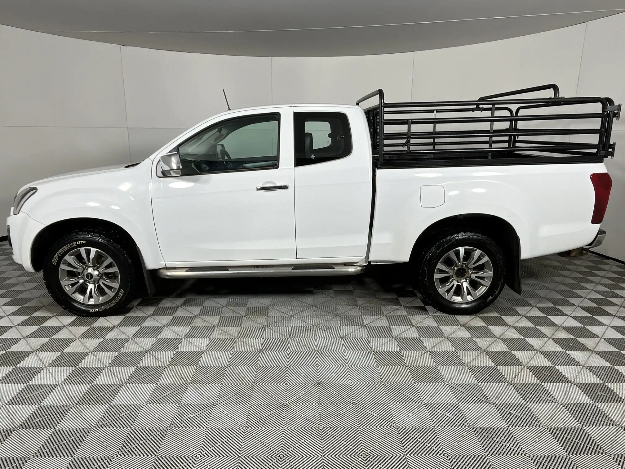 Isuzu KB