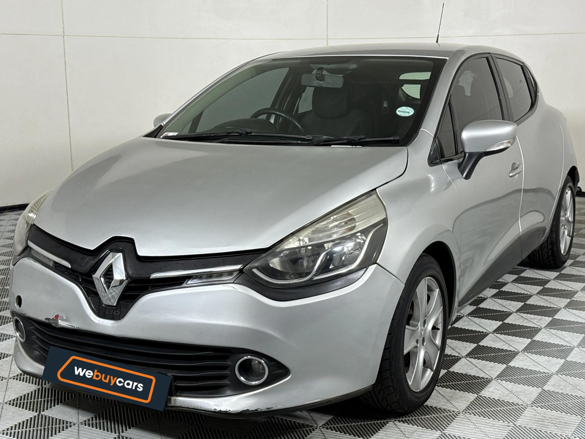 Renault Clio IV 900T (66kW) Expression 5 Door