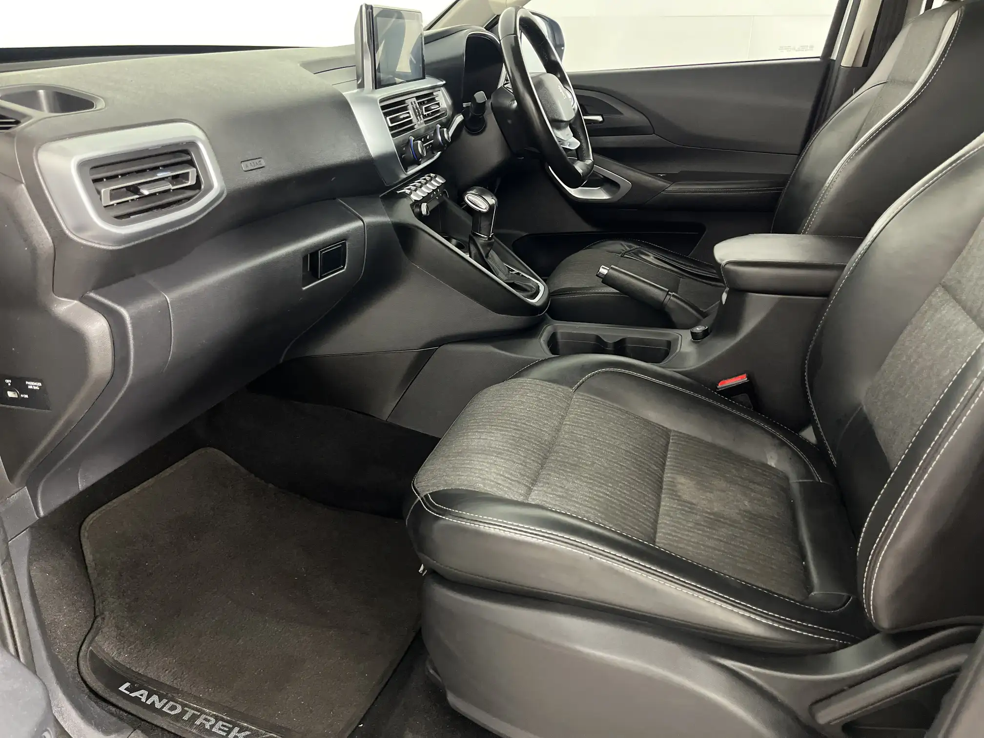 Peugeot Landtrek