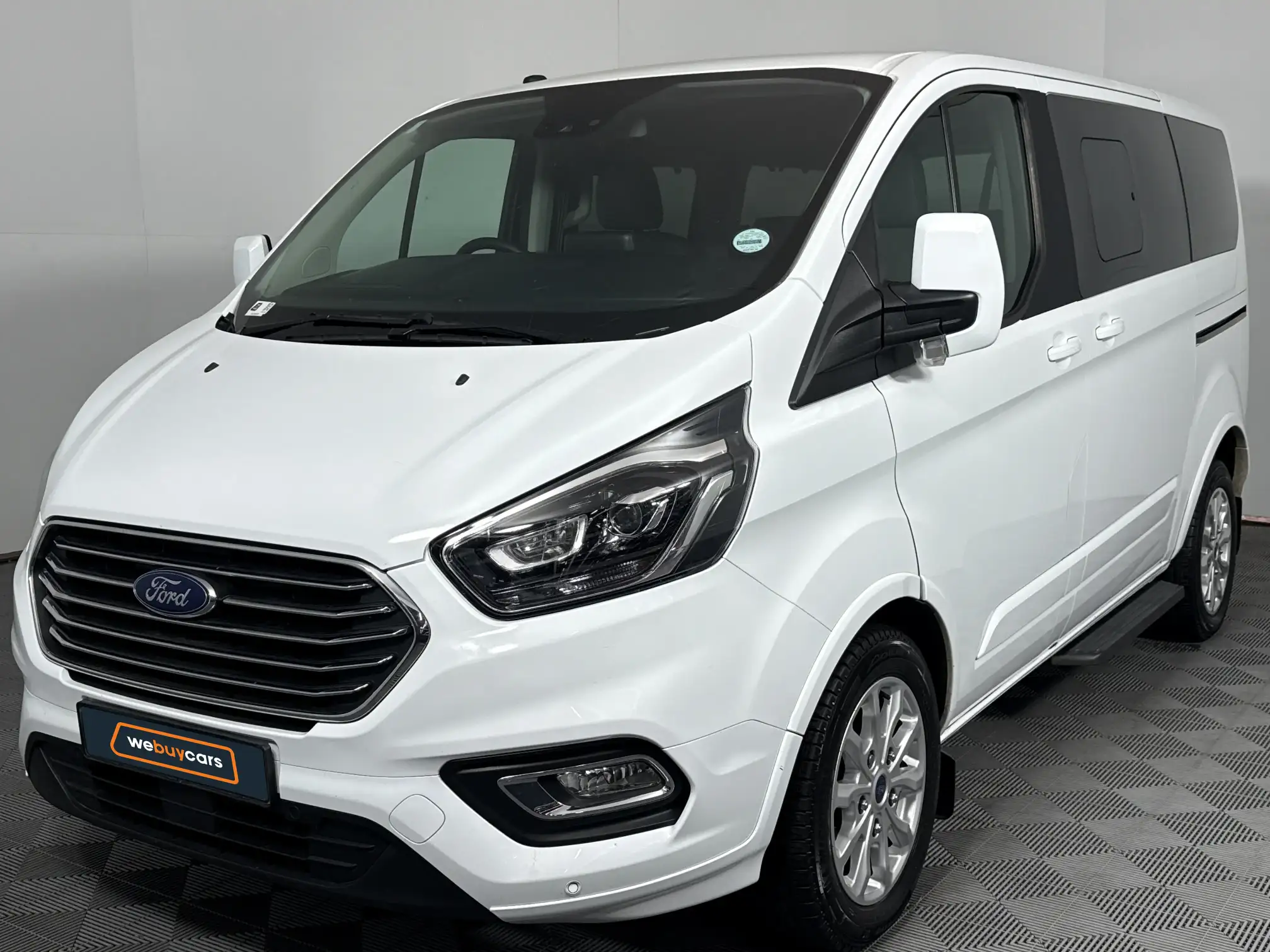 2022 Ford Tourneo