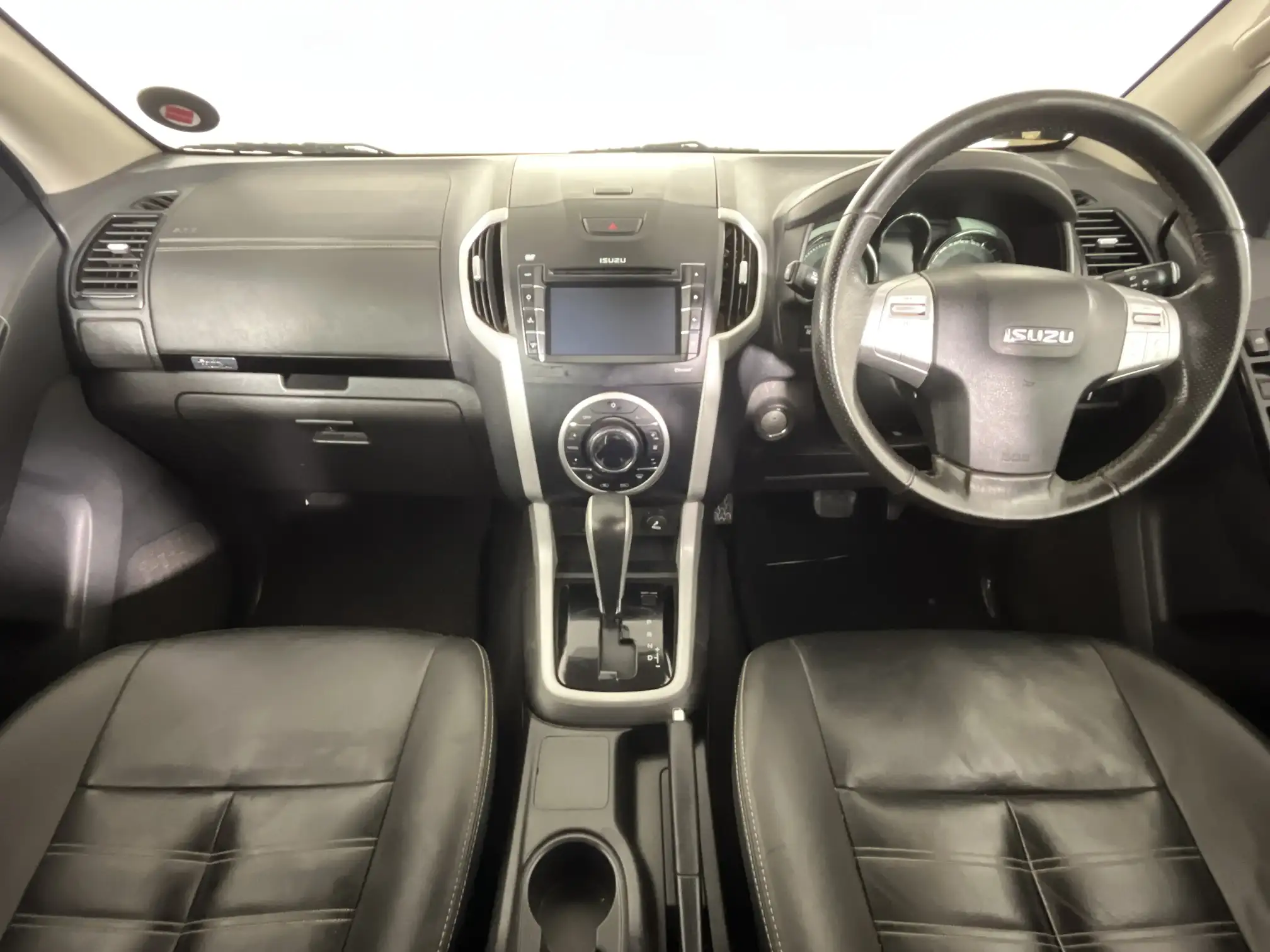 Isuzu MU-X