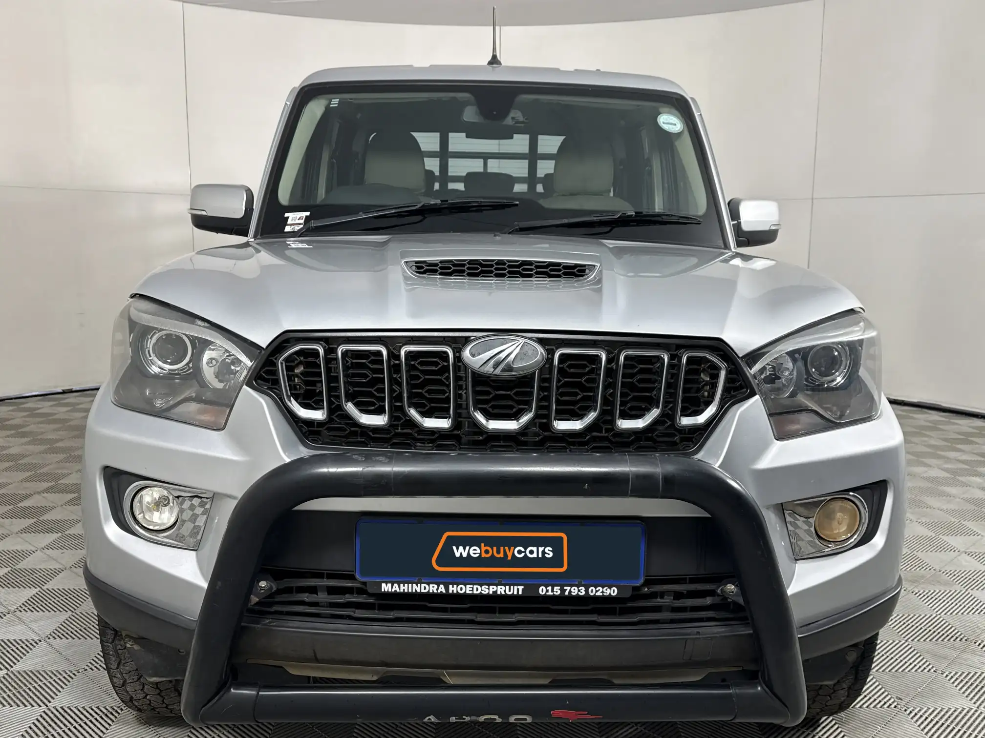 Mahindra PIK UP
