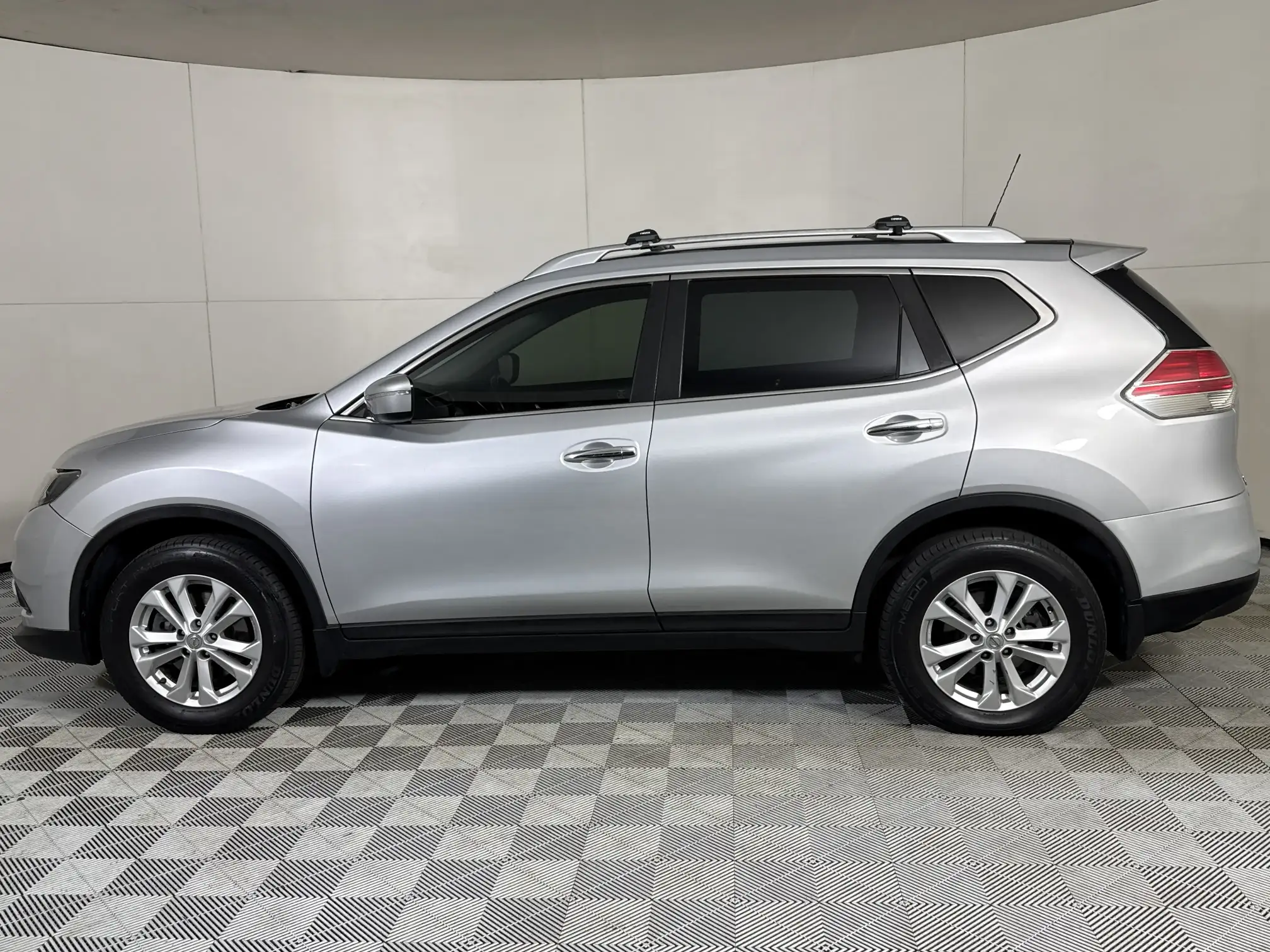 Nissan X Trail