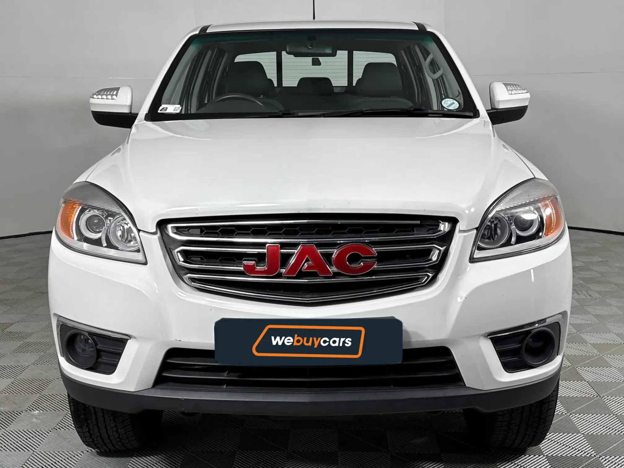 JAC T6