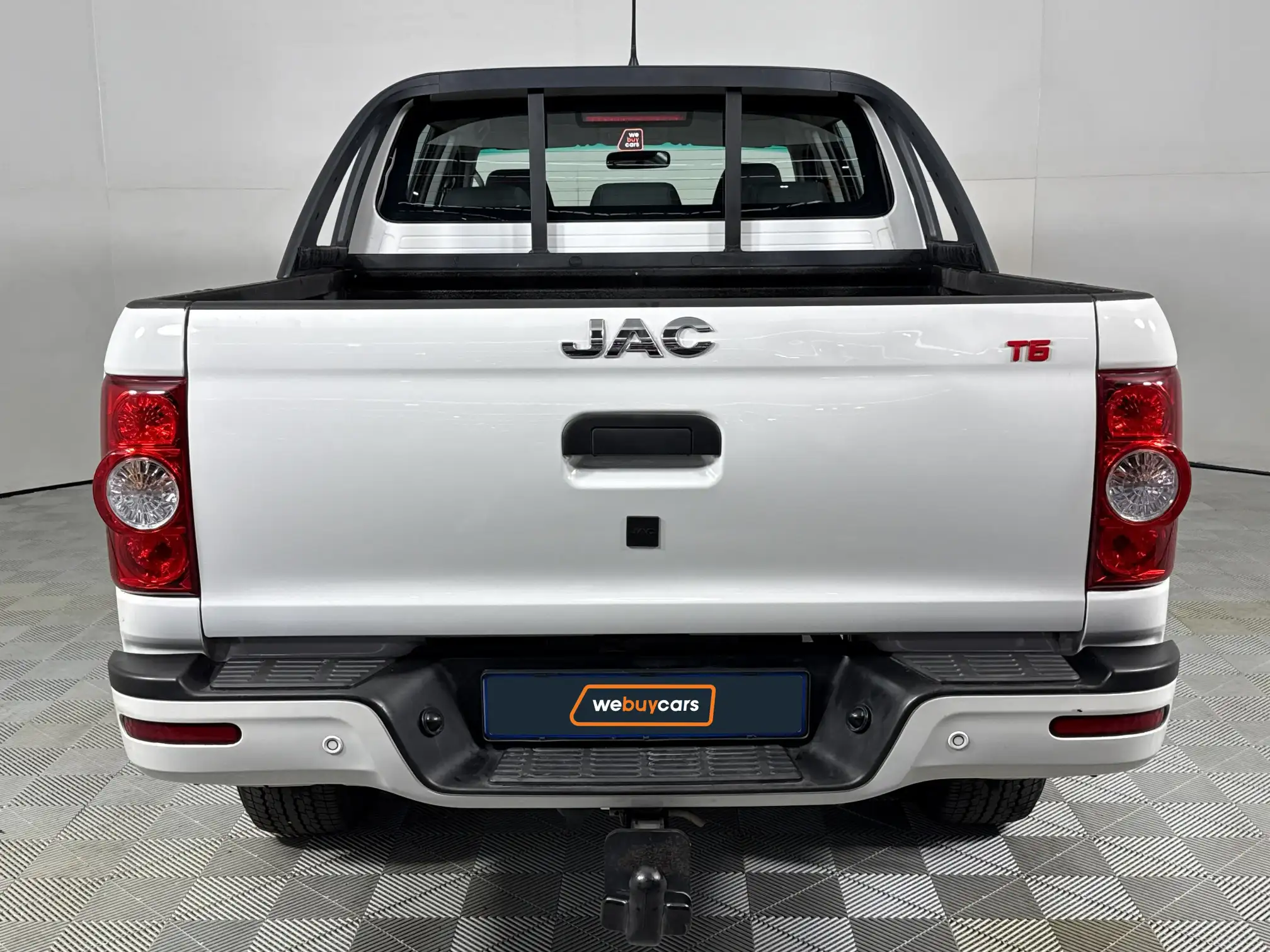 JAC T6