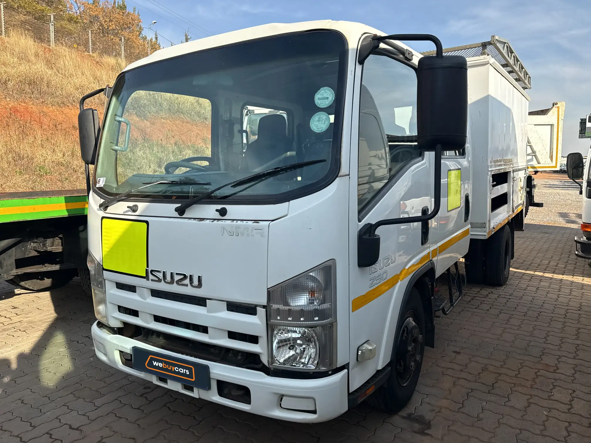 2013 Isuzu NMR