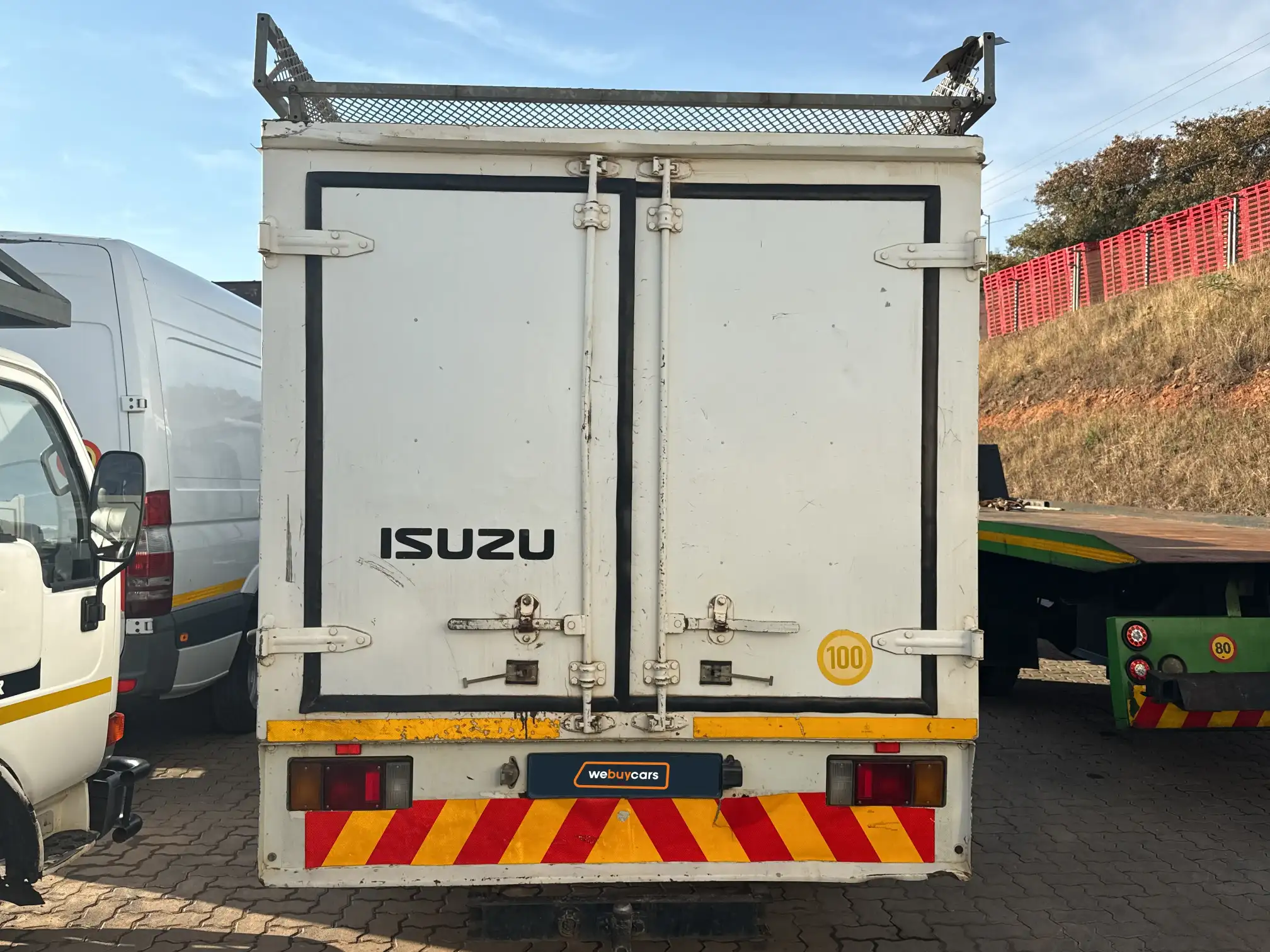 Isuzu NMR
