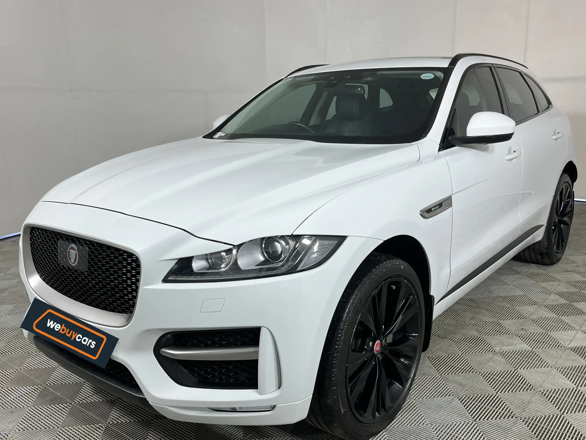Jaguar F-Pace