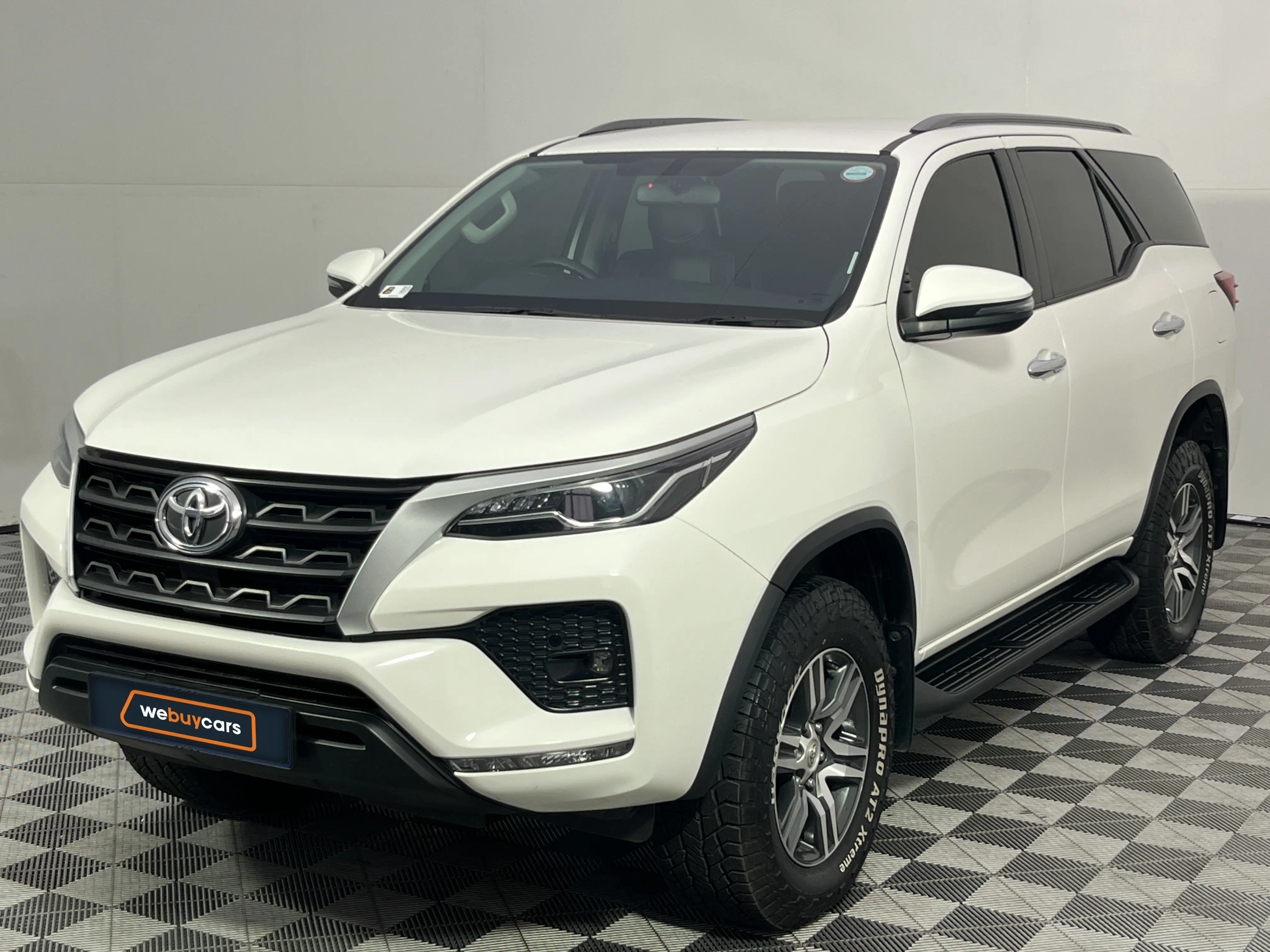 2023 Toyota Fortuner 2.4gd-6 R/B Auto