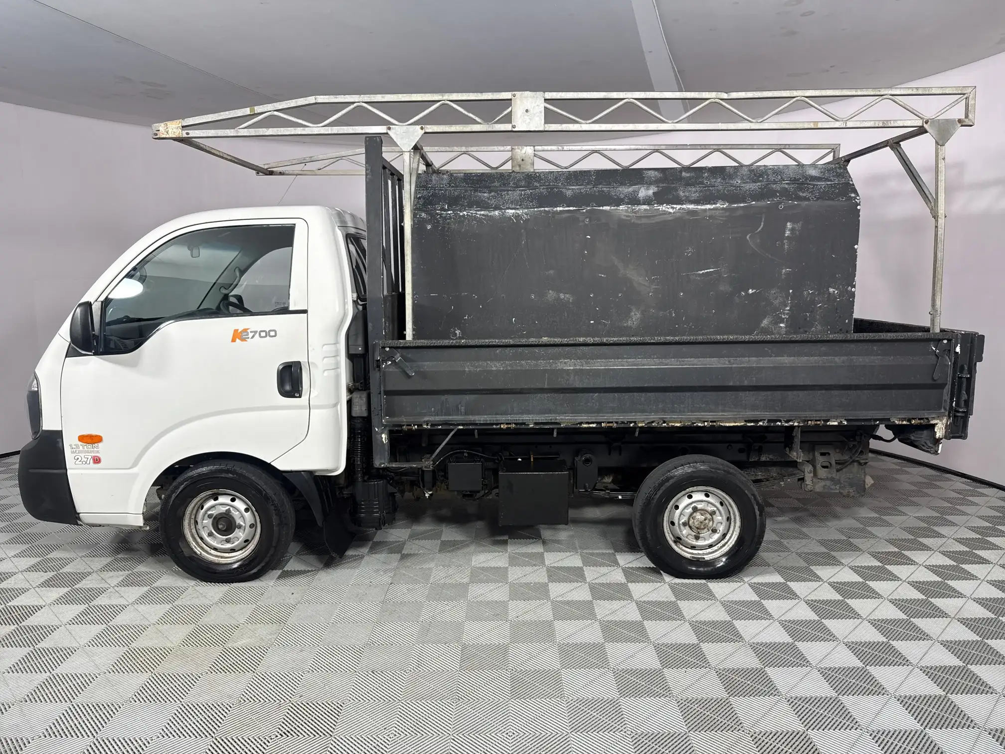 KIA K 2700