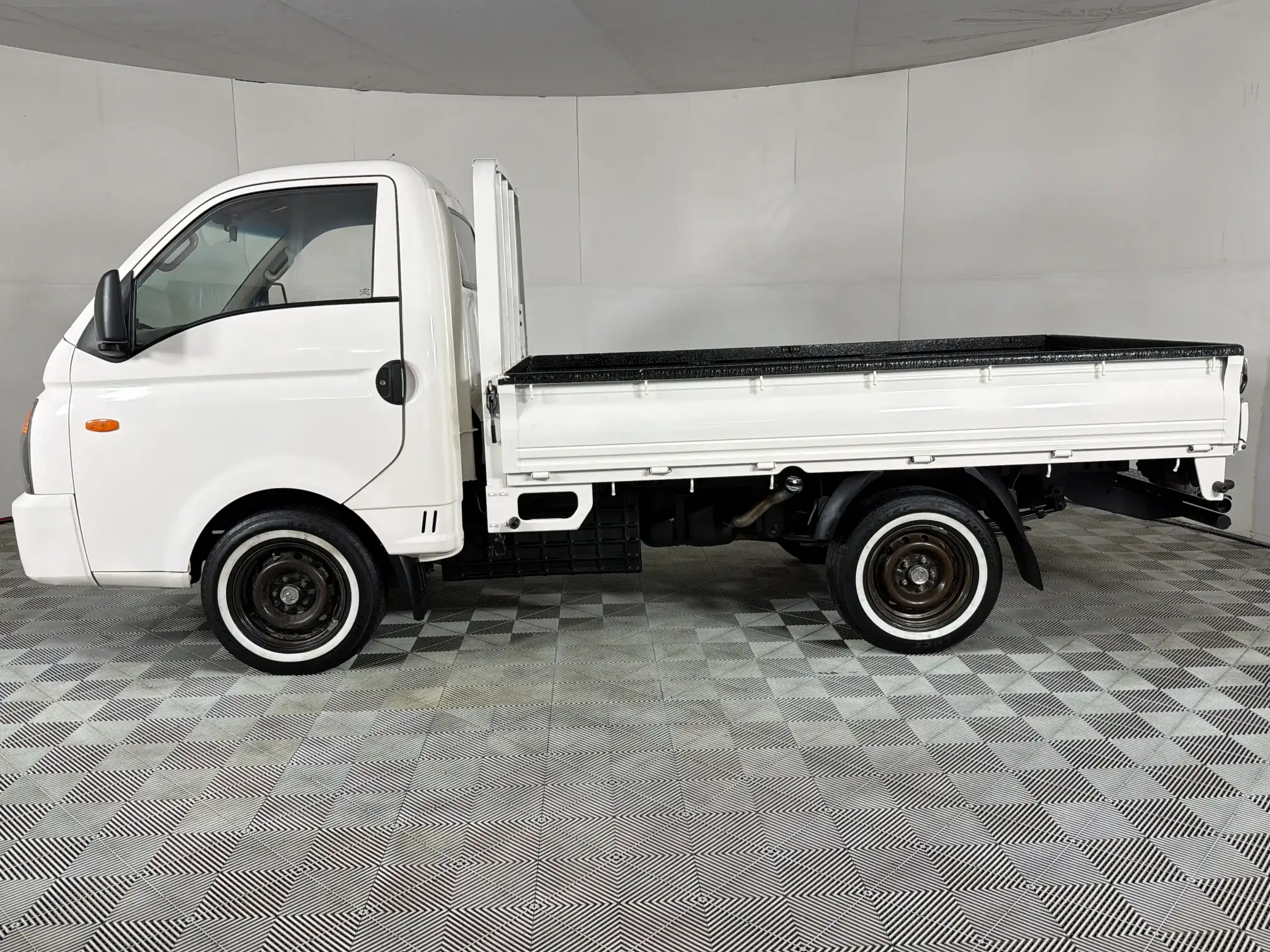 Hyundai H100