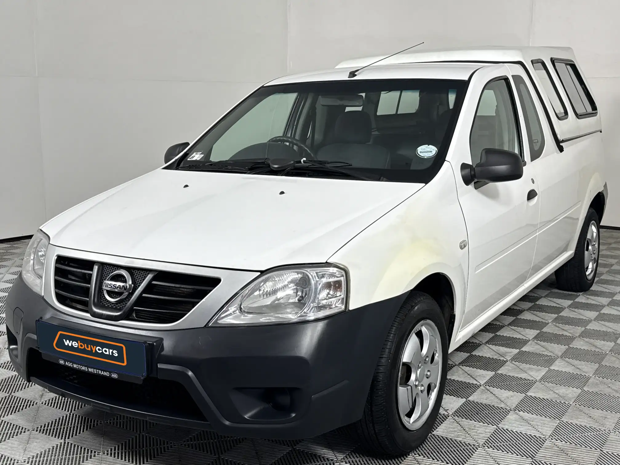 2015 Nissan NP200