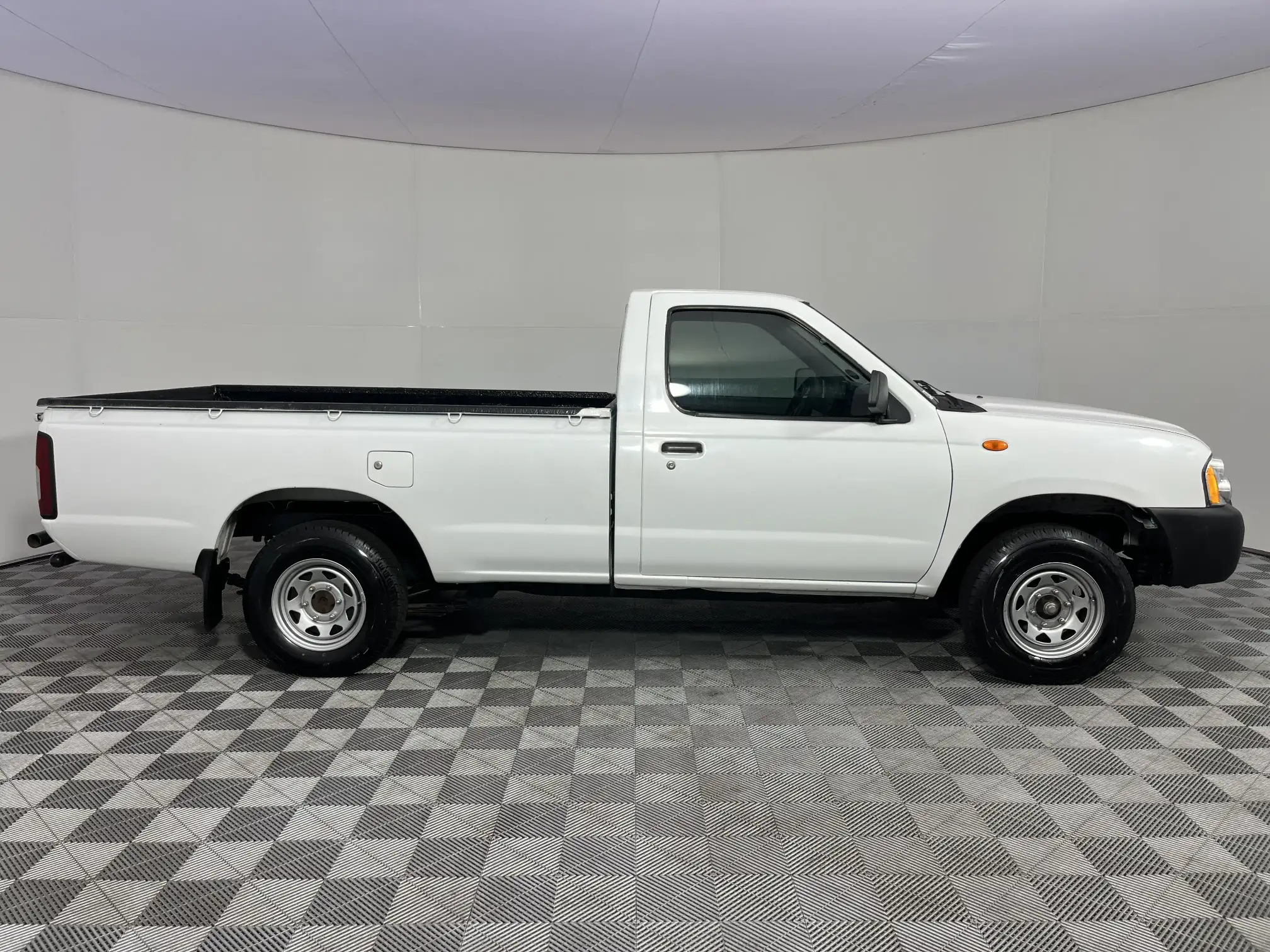 Nissan Hardbody