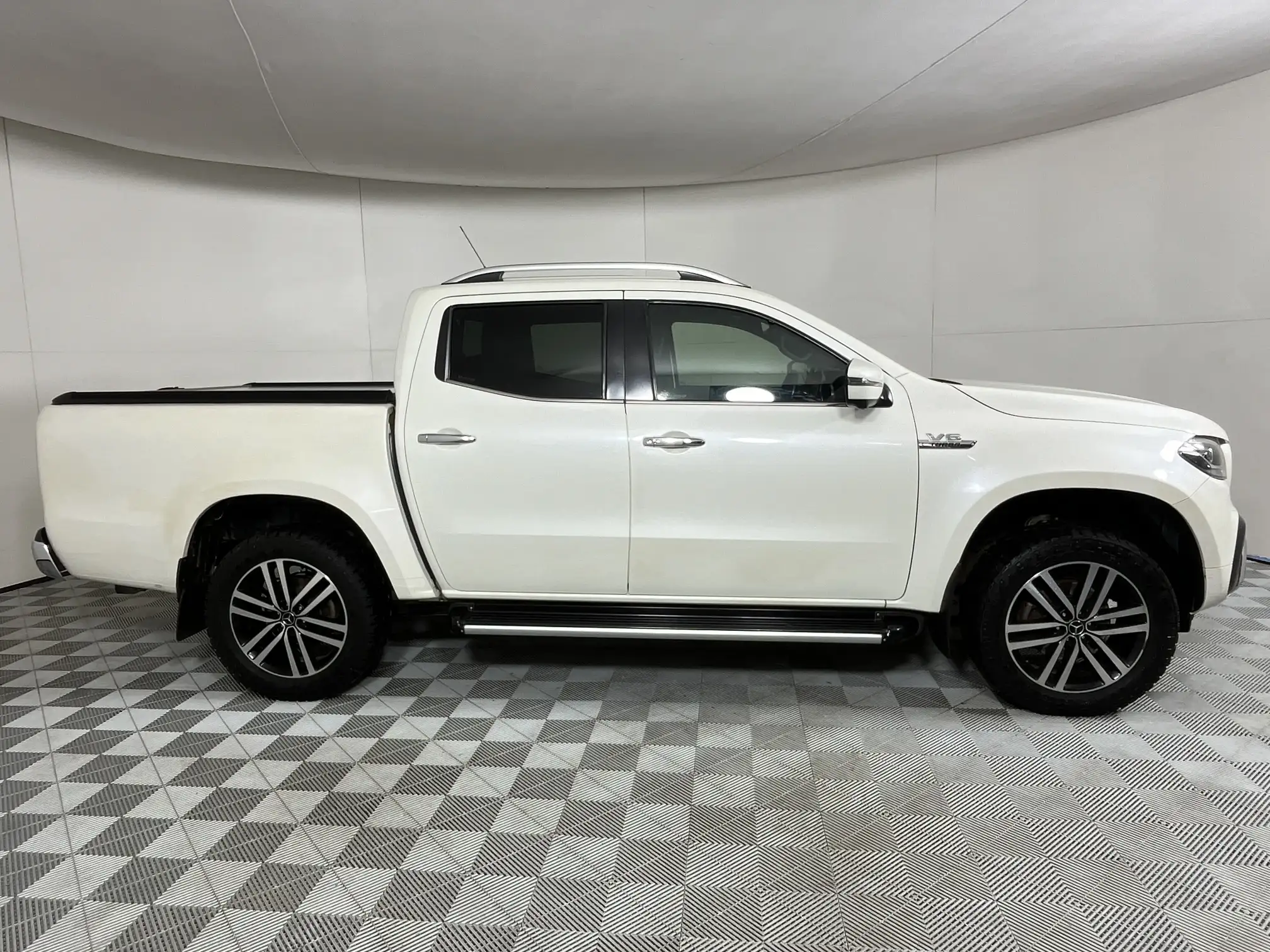 Mercedes-Benz X-Class