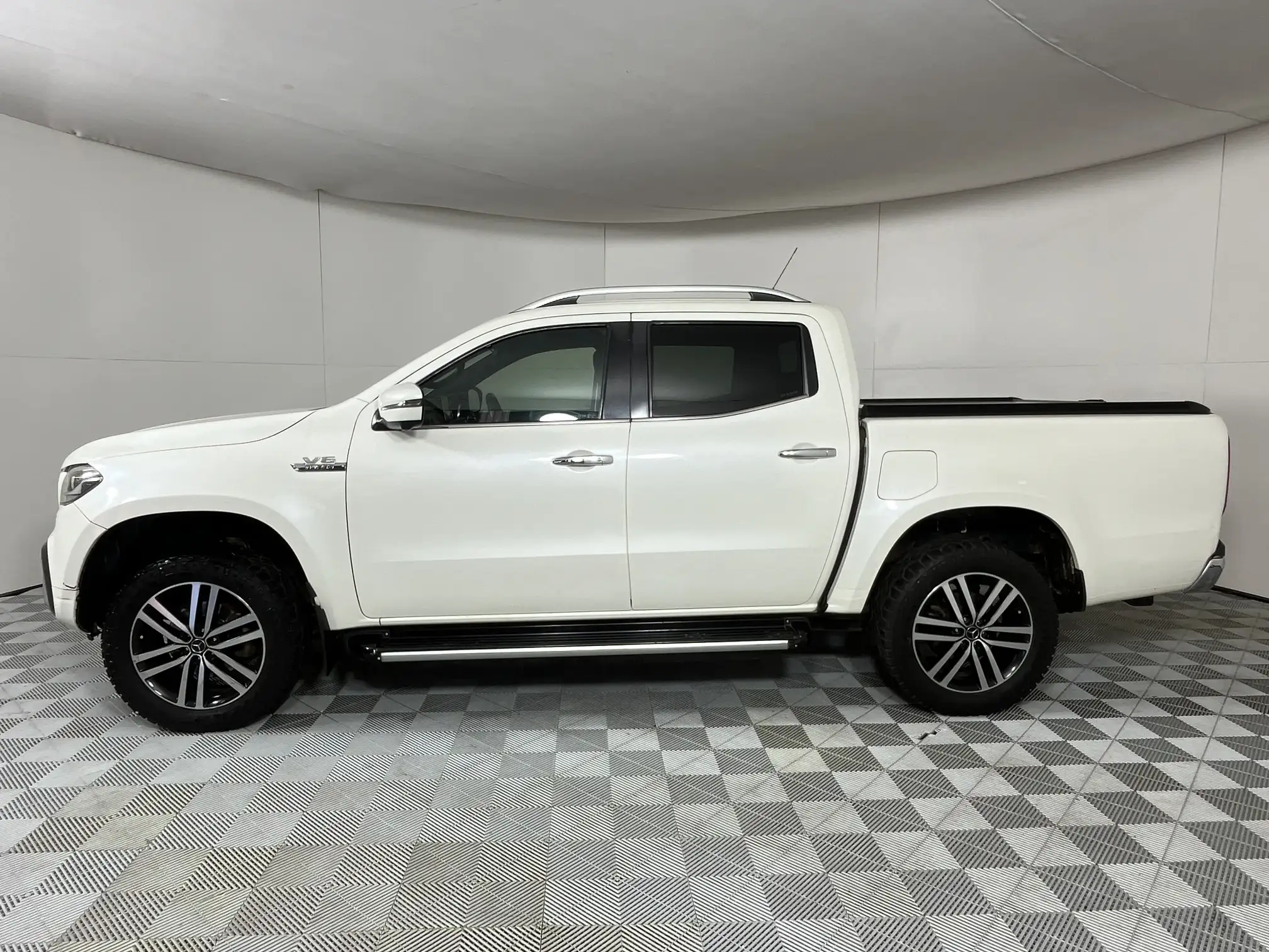 Mercedes-Benz X-Class
