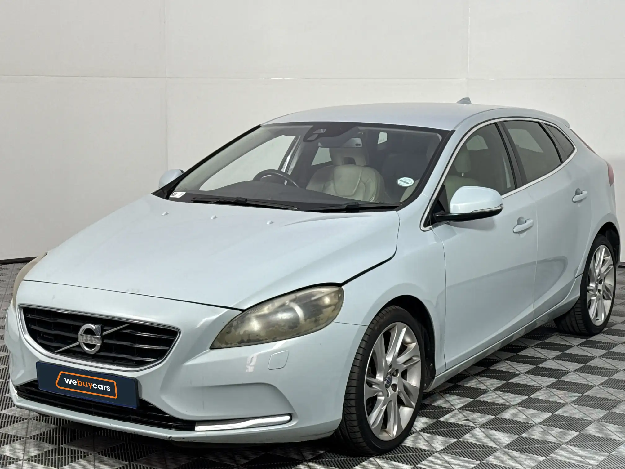2013 Volvo V40