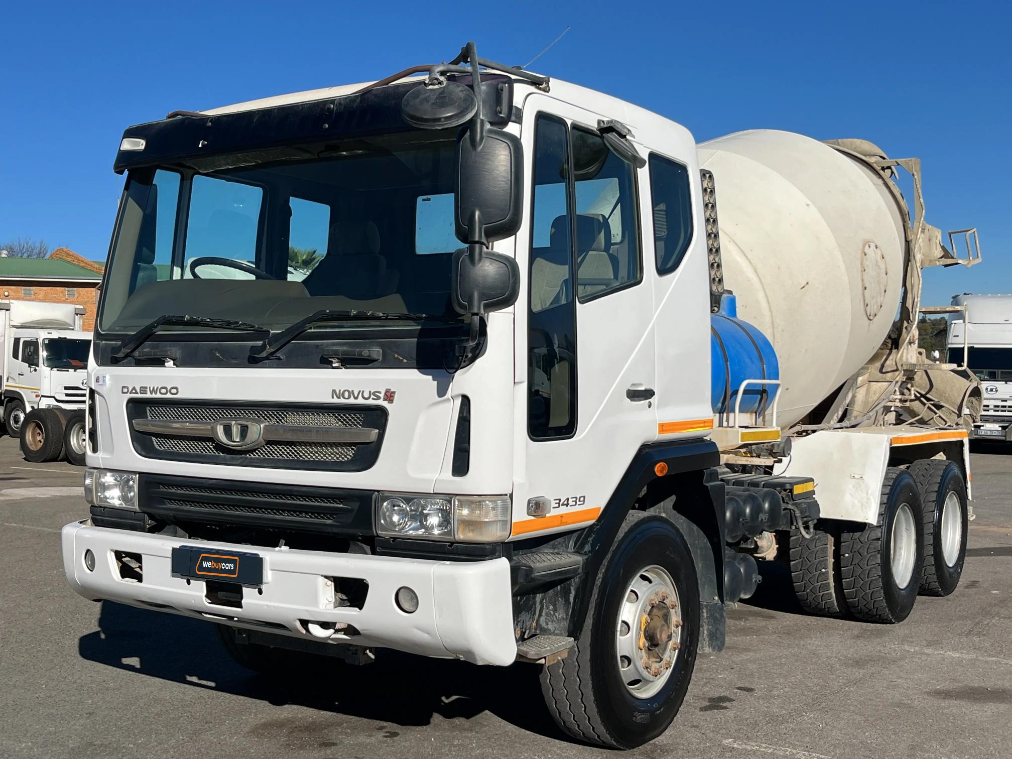 TATA Novus K5DEF - 6 x 4 - Tipper