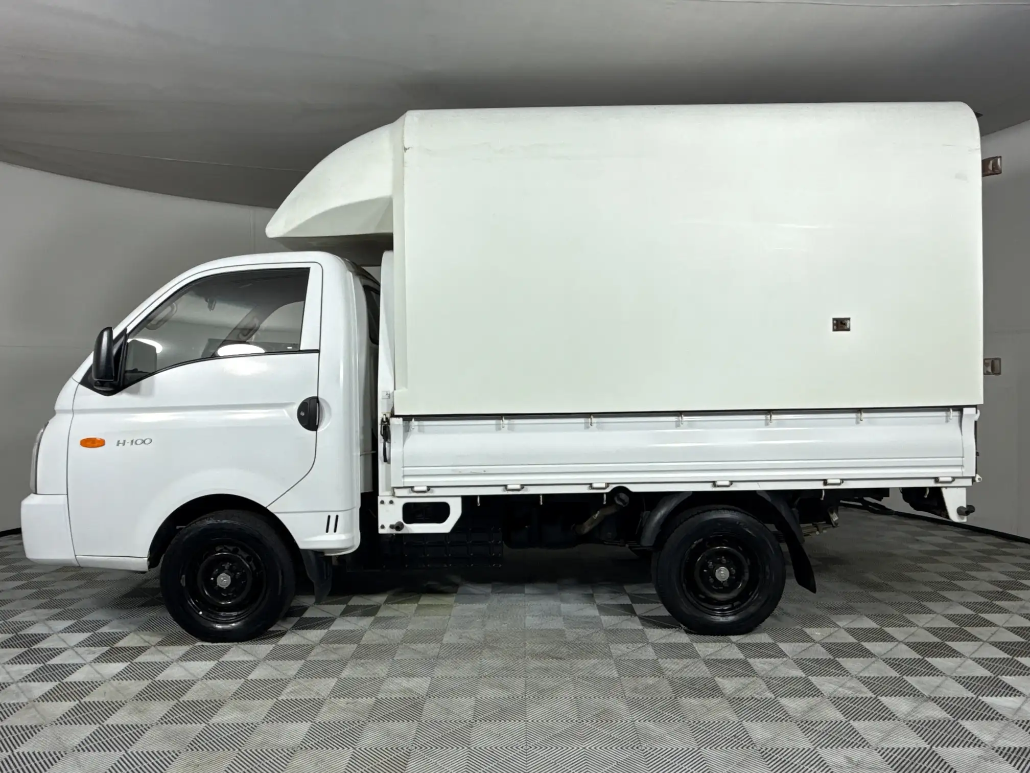 Hyundai H100