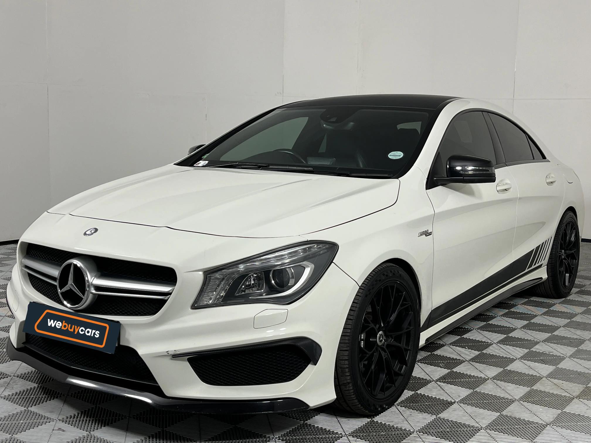 Mercedes Benz AMG CLA 45 7G- DCT