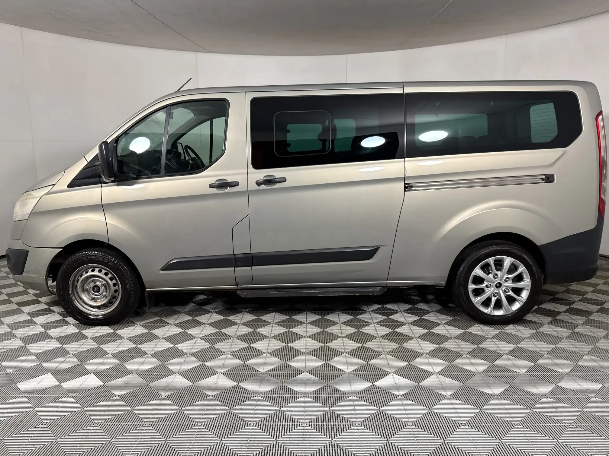 Ford Tourneo