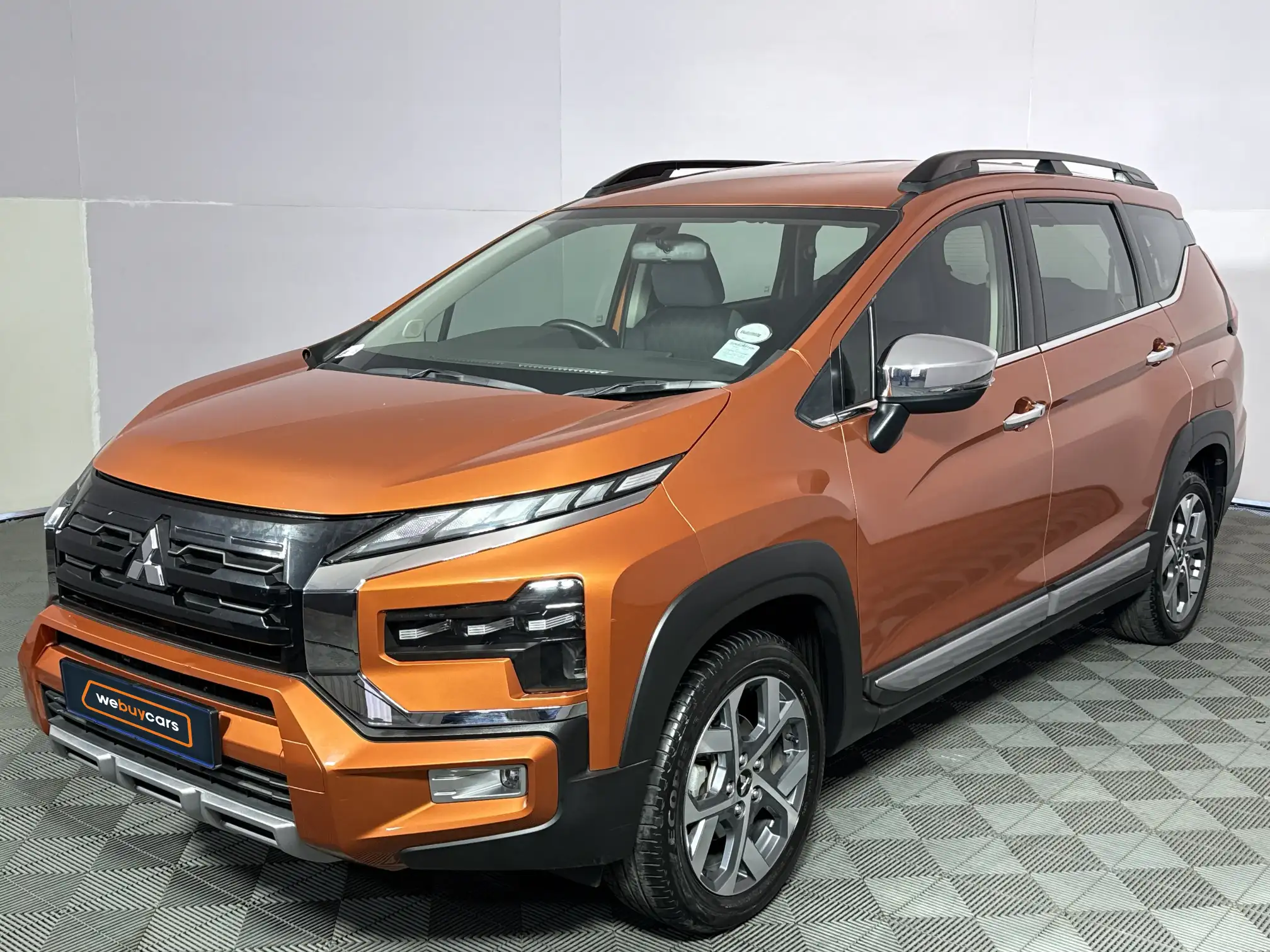2025 Mitsubishi Xpander