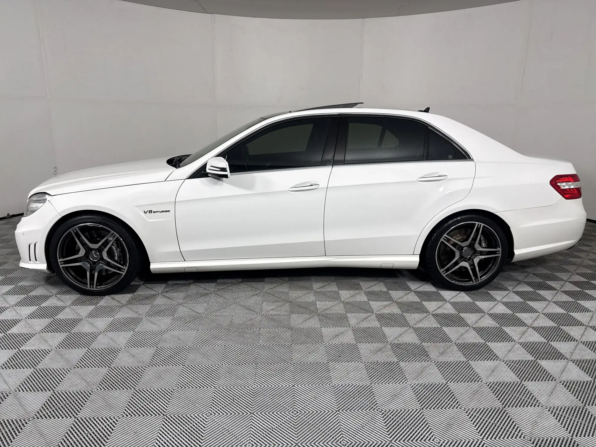 Mercedes-Benz E Class Sedan