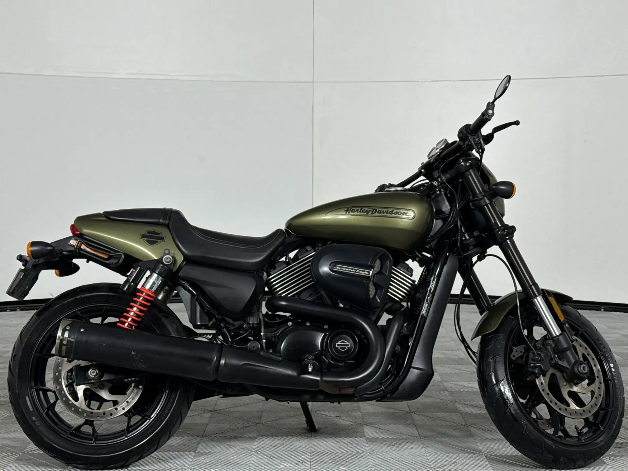 Harley Davidson Street