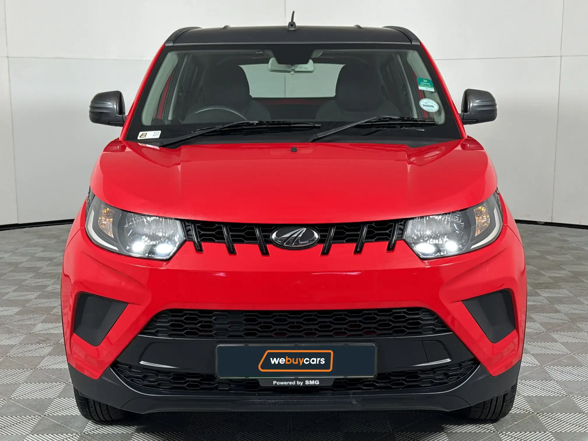Mahindra KUV 100