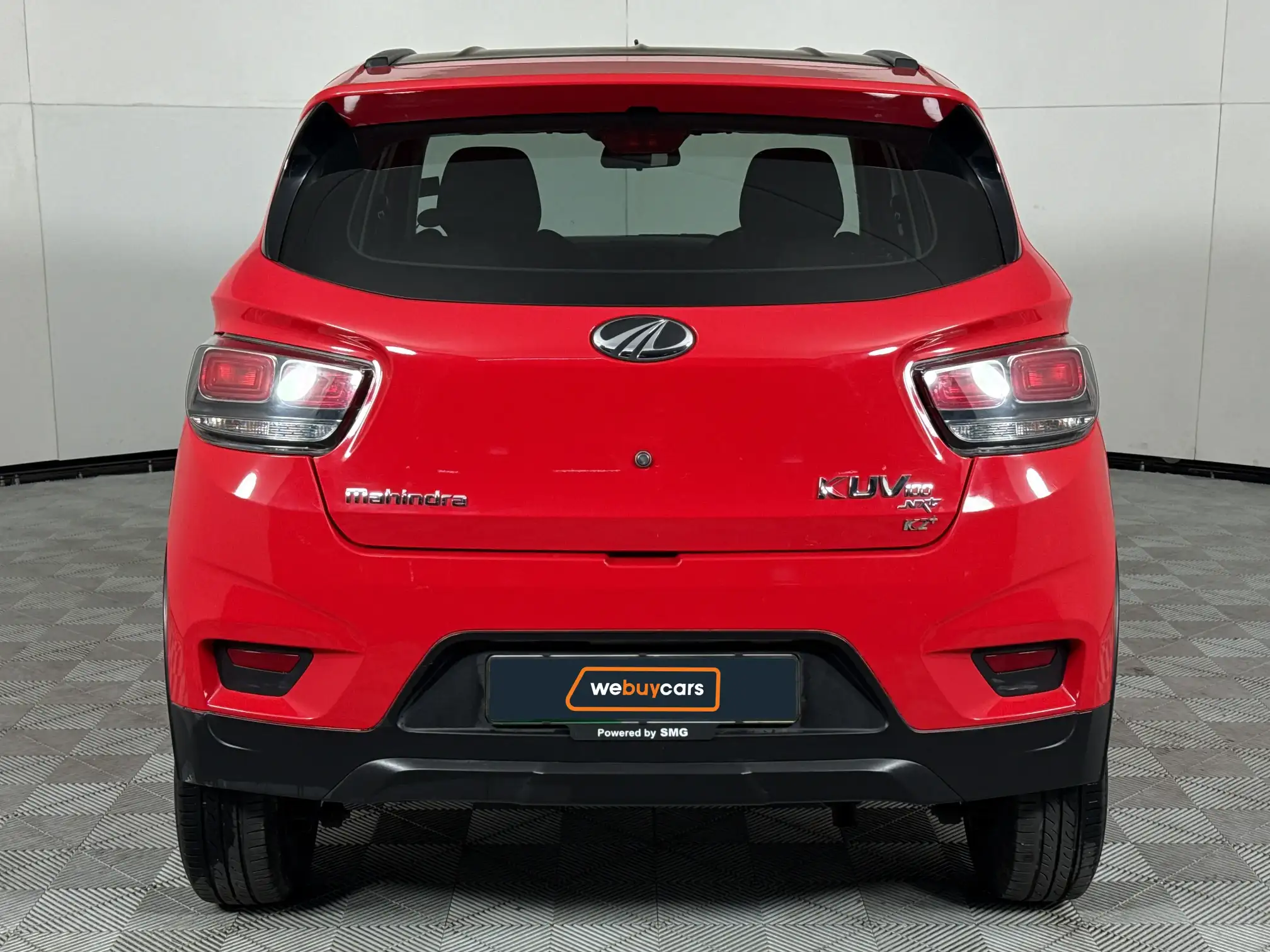 Mahindra KUV 100