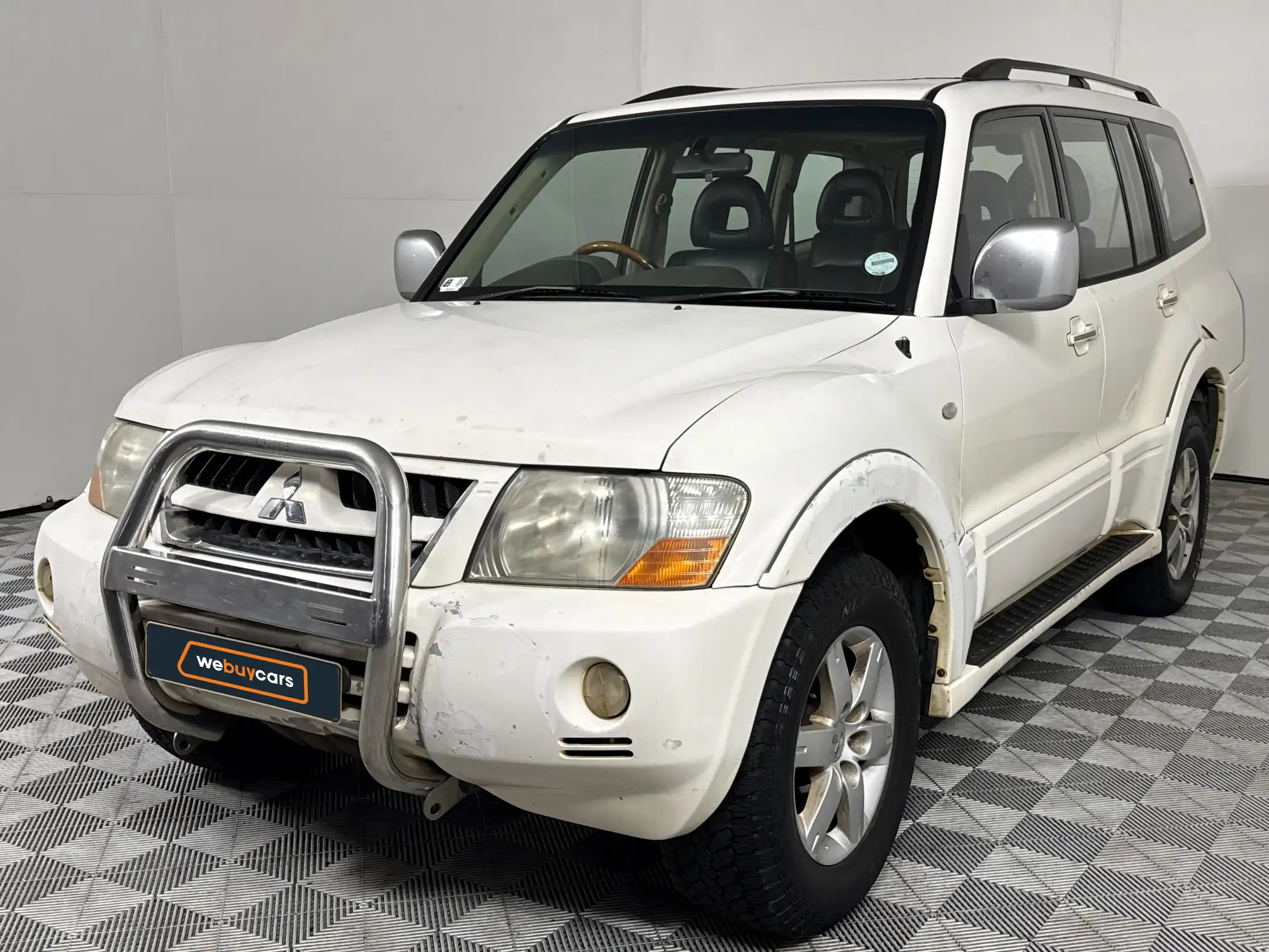 2005 Mitsubishi Pajero